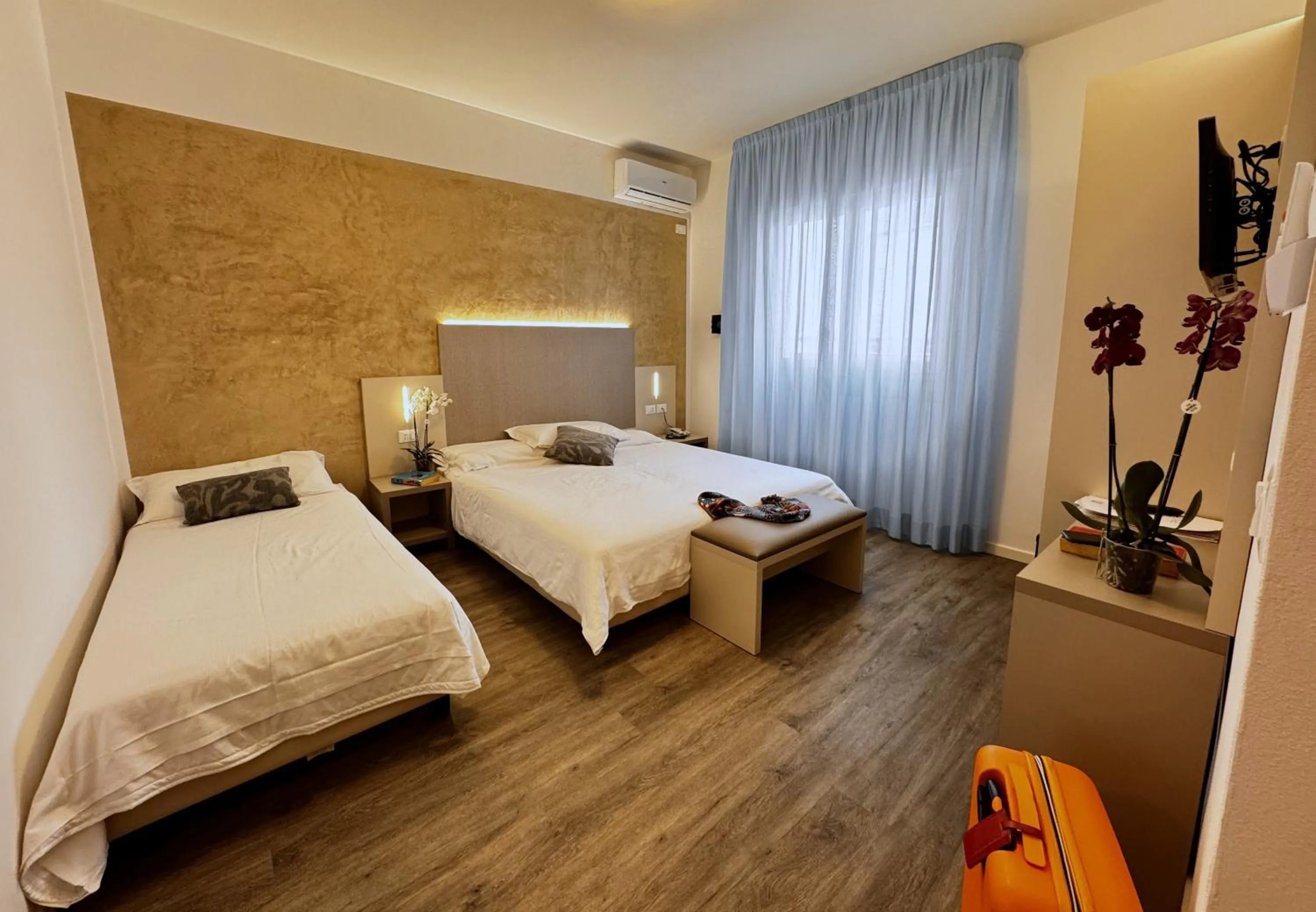 Bedroom in Hotel Etna