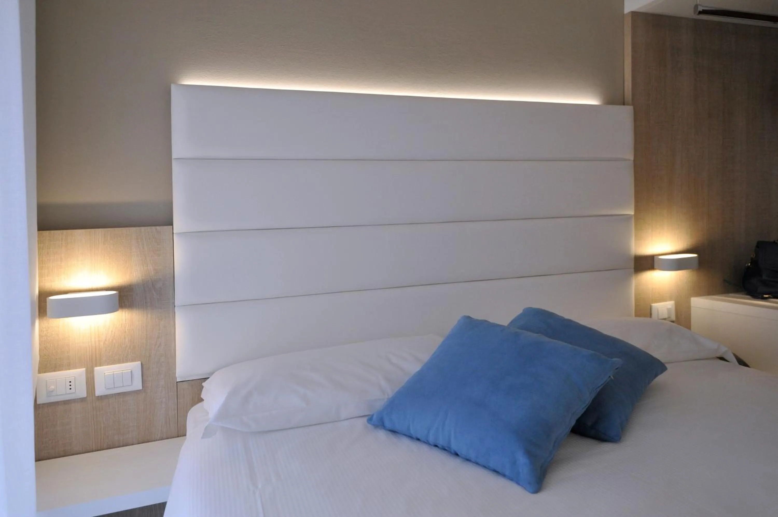 Shower in Hotel Etna