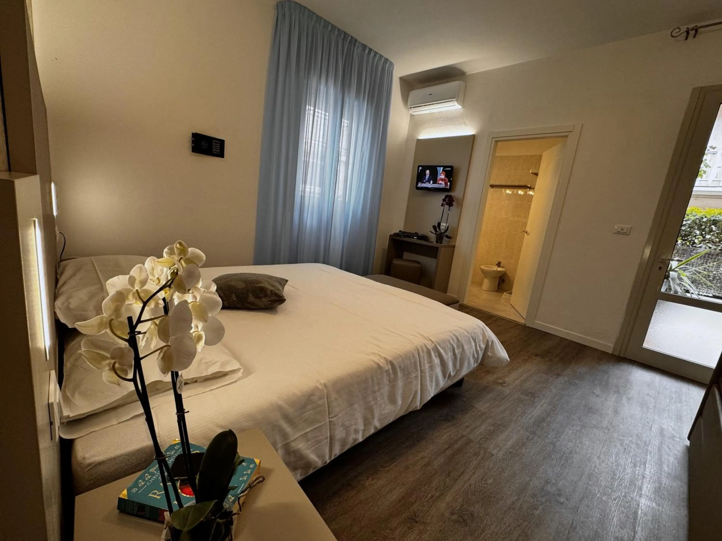 Bathroom in Hotel Etna