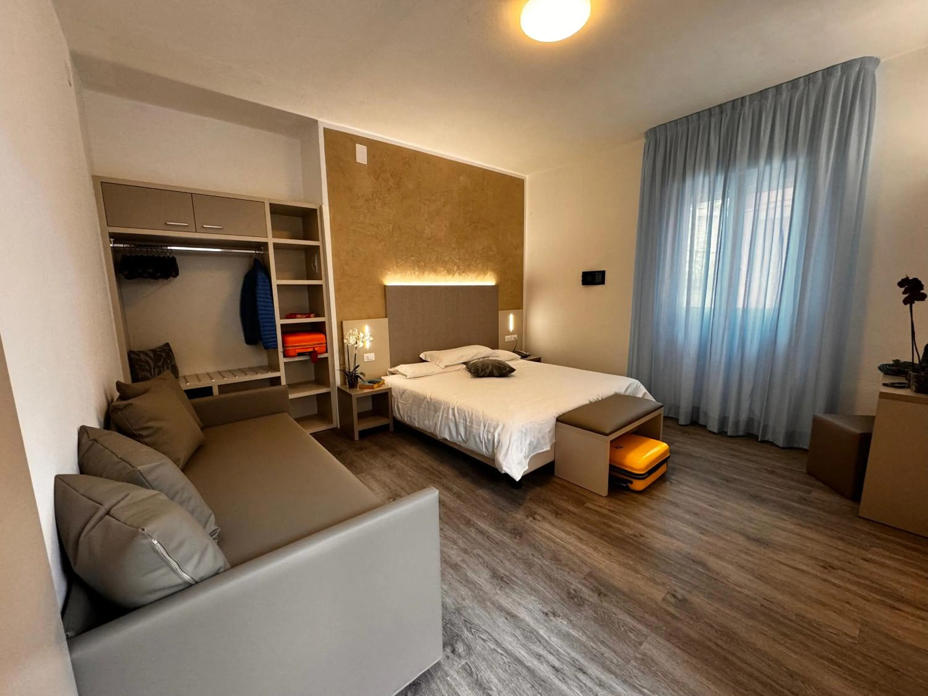 Bedroom in Hotel Etna