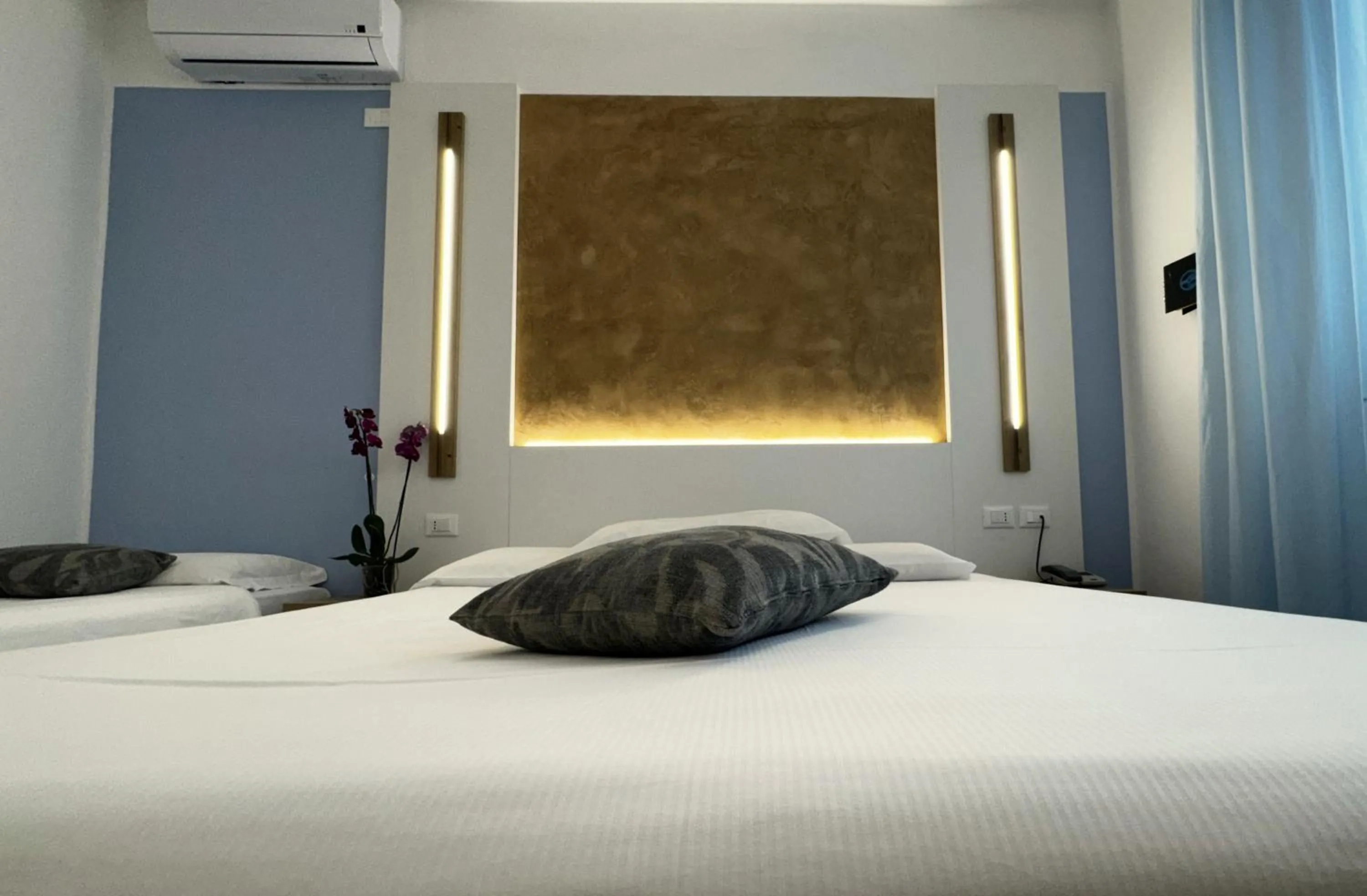 Decorative detail in Hotel Etna