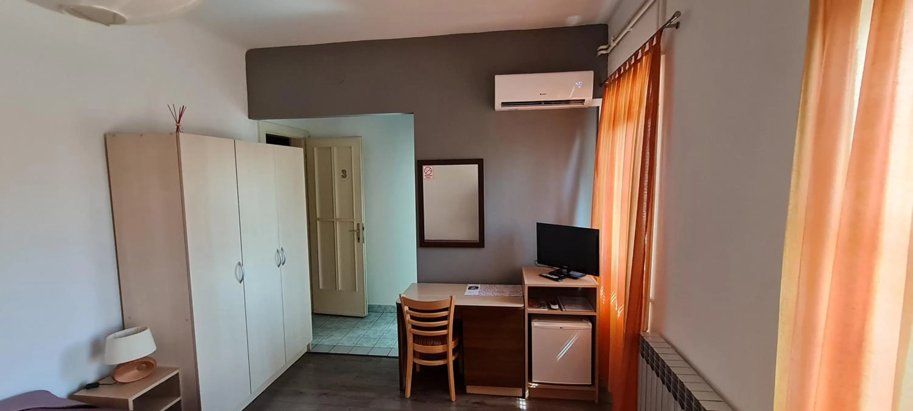 Area and facilities in Rooms Lara