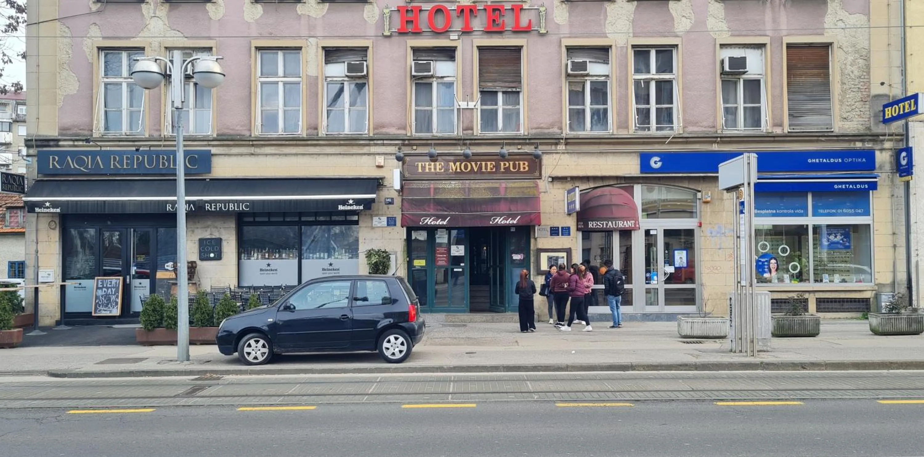 Property building in Rooms Lara