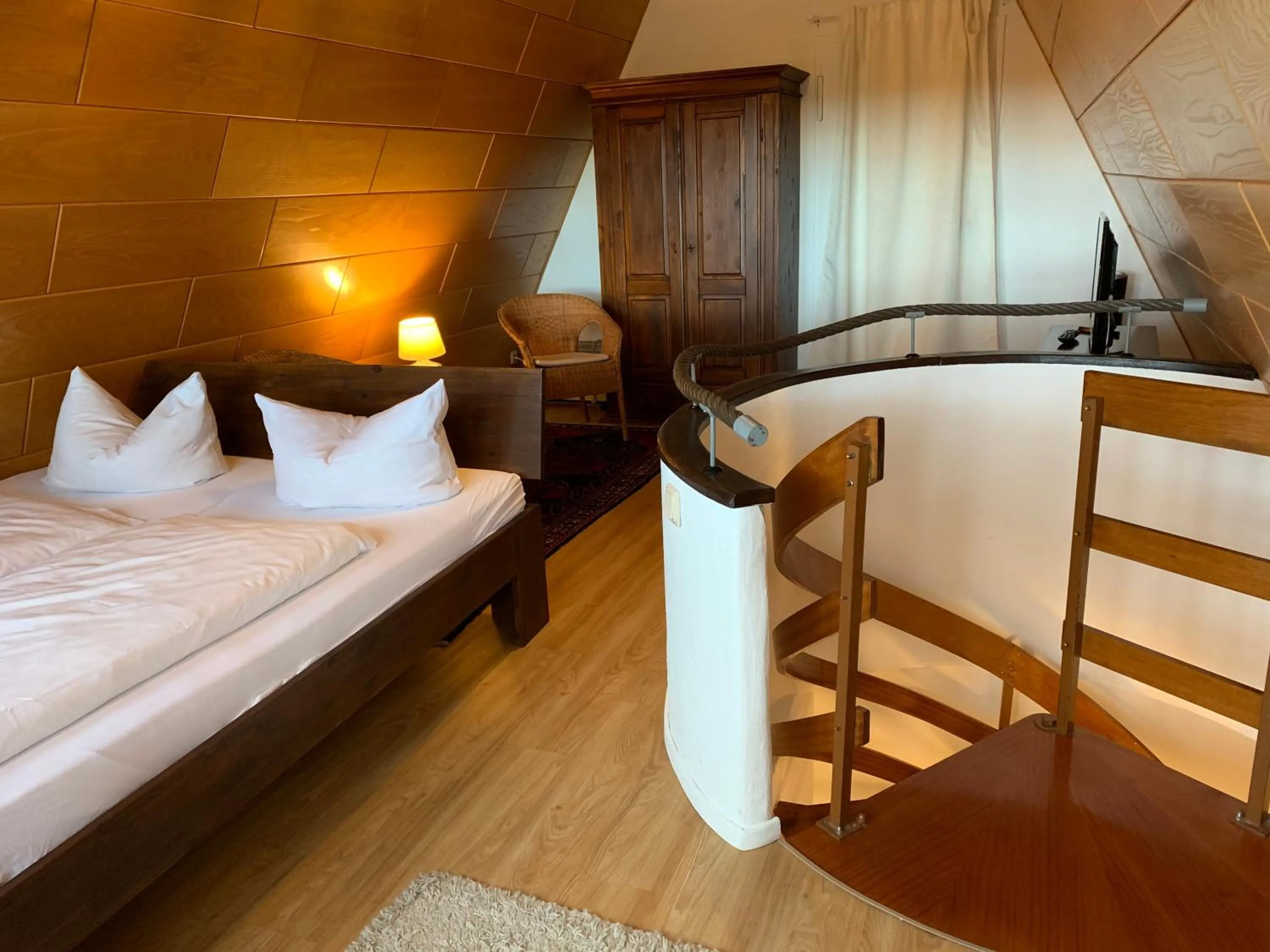 Bed in Hotel Weingärtner