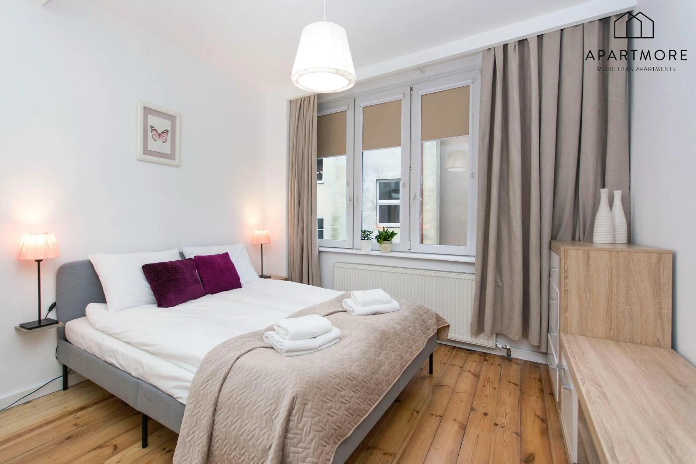 Bed in Old Town by Apartmore