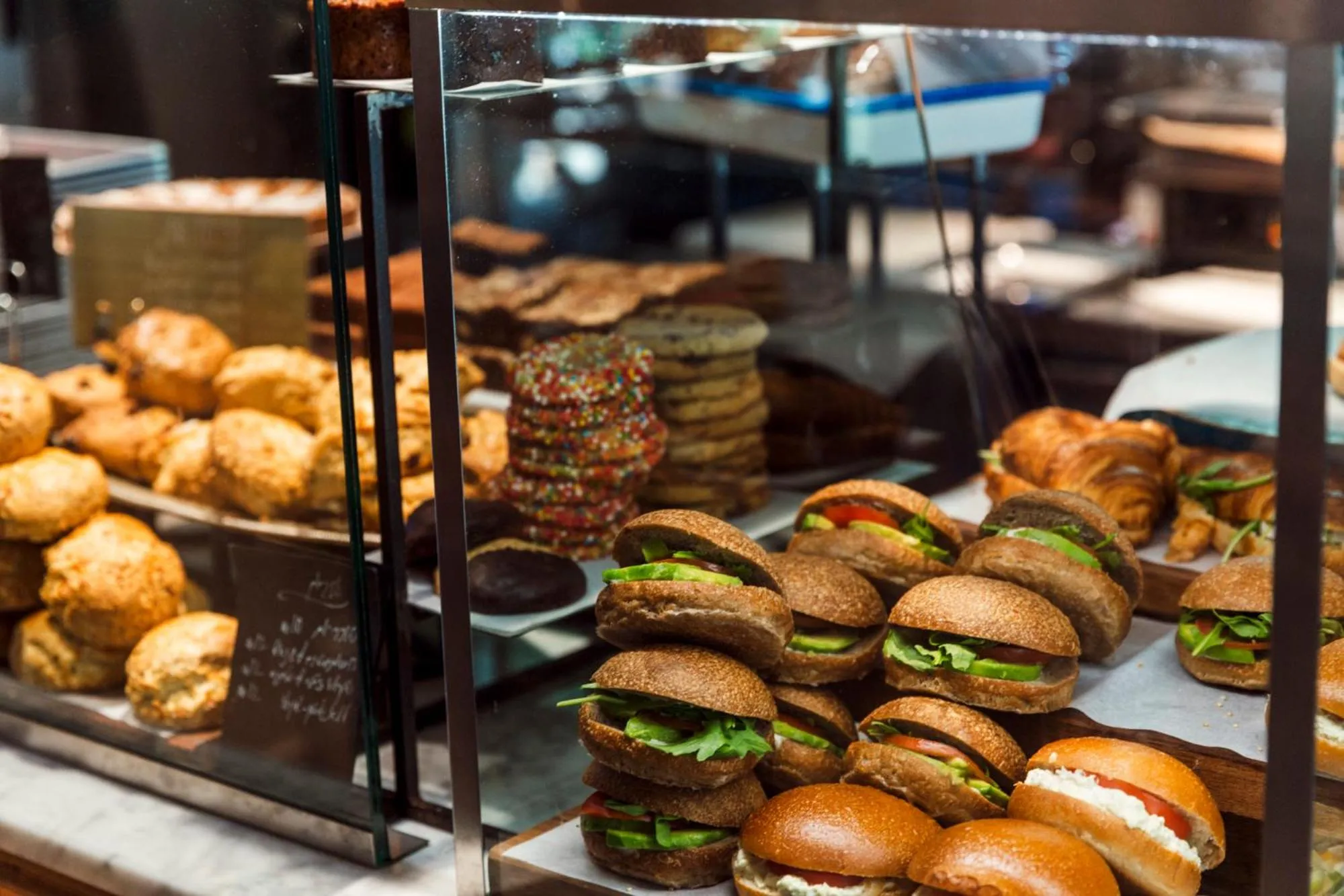 Restaurant/places to eat in Sam&Blondi