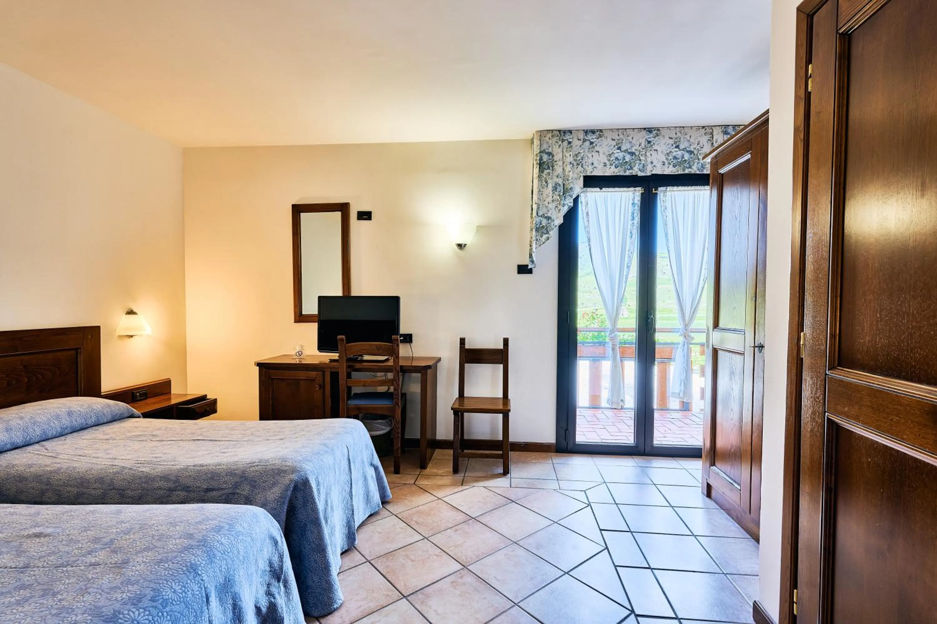 Bed in Hotel Pizzalto