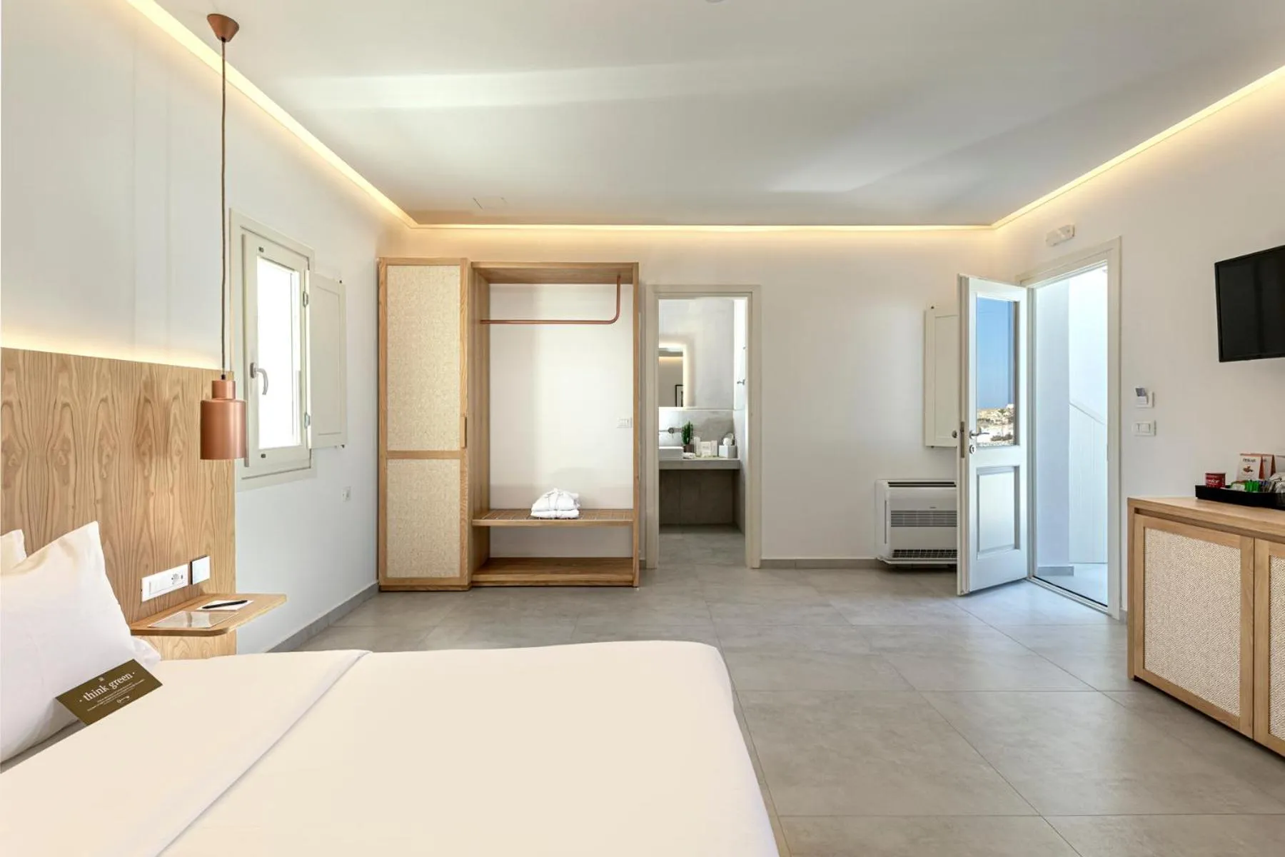 Bed in Secret View Hotel