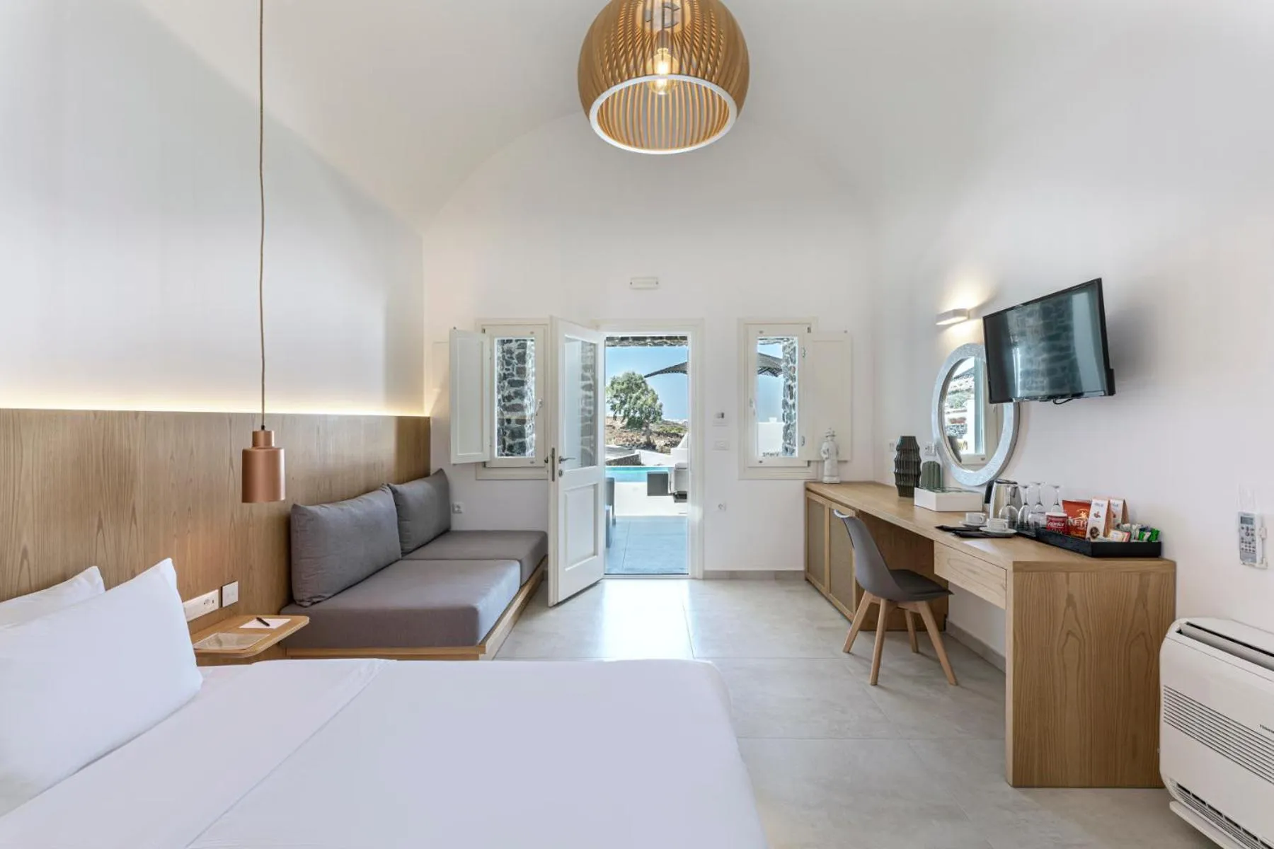 Bed in Secret View Hotel