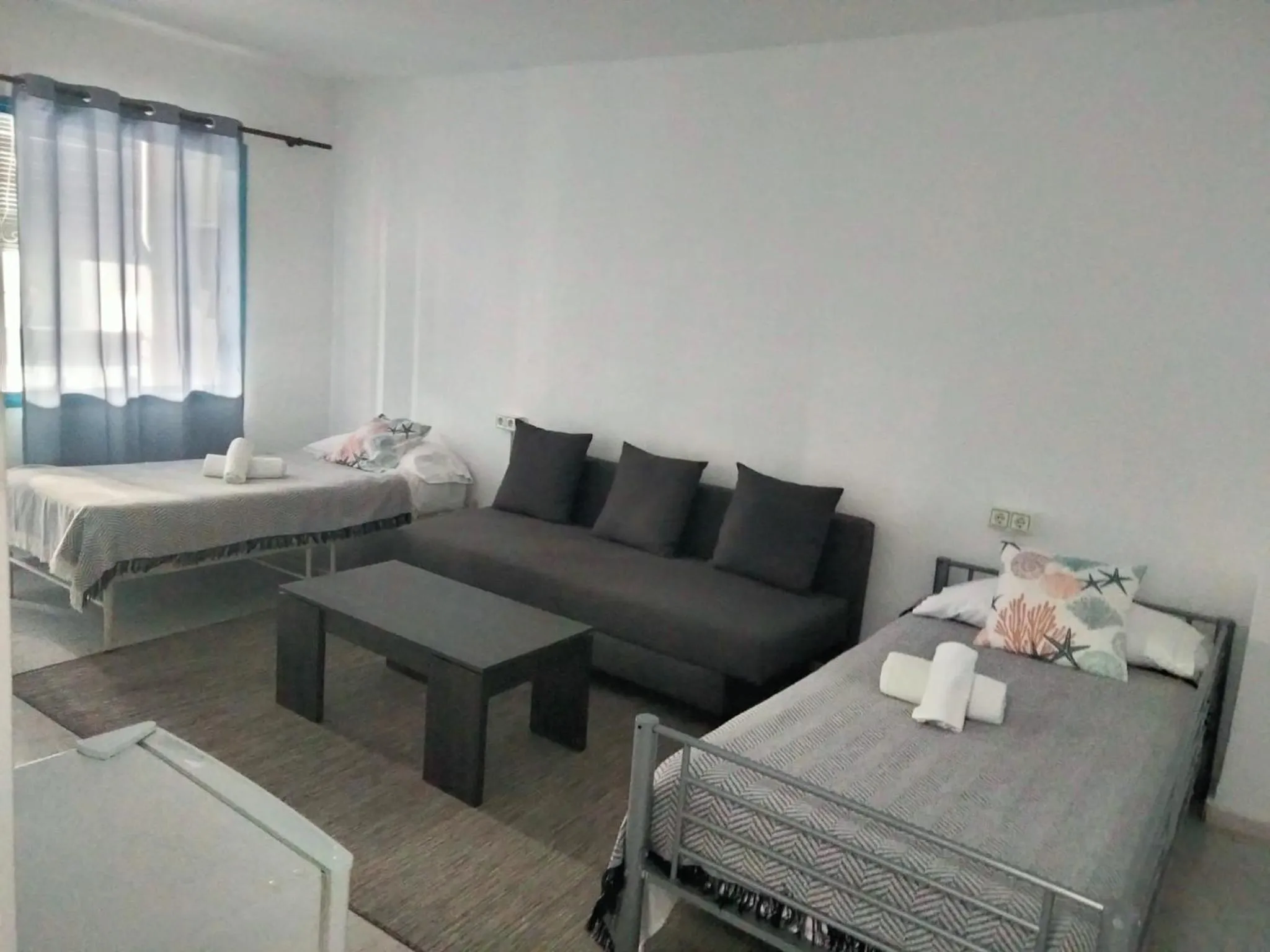 Photo of the whole room, Bed in Coordenadas Ibiza