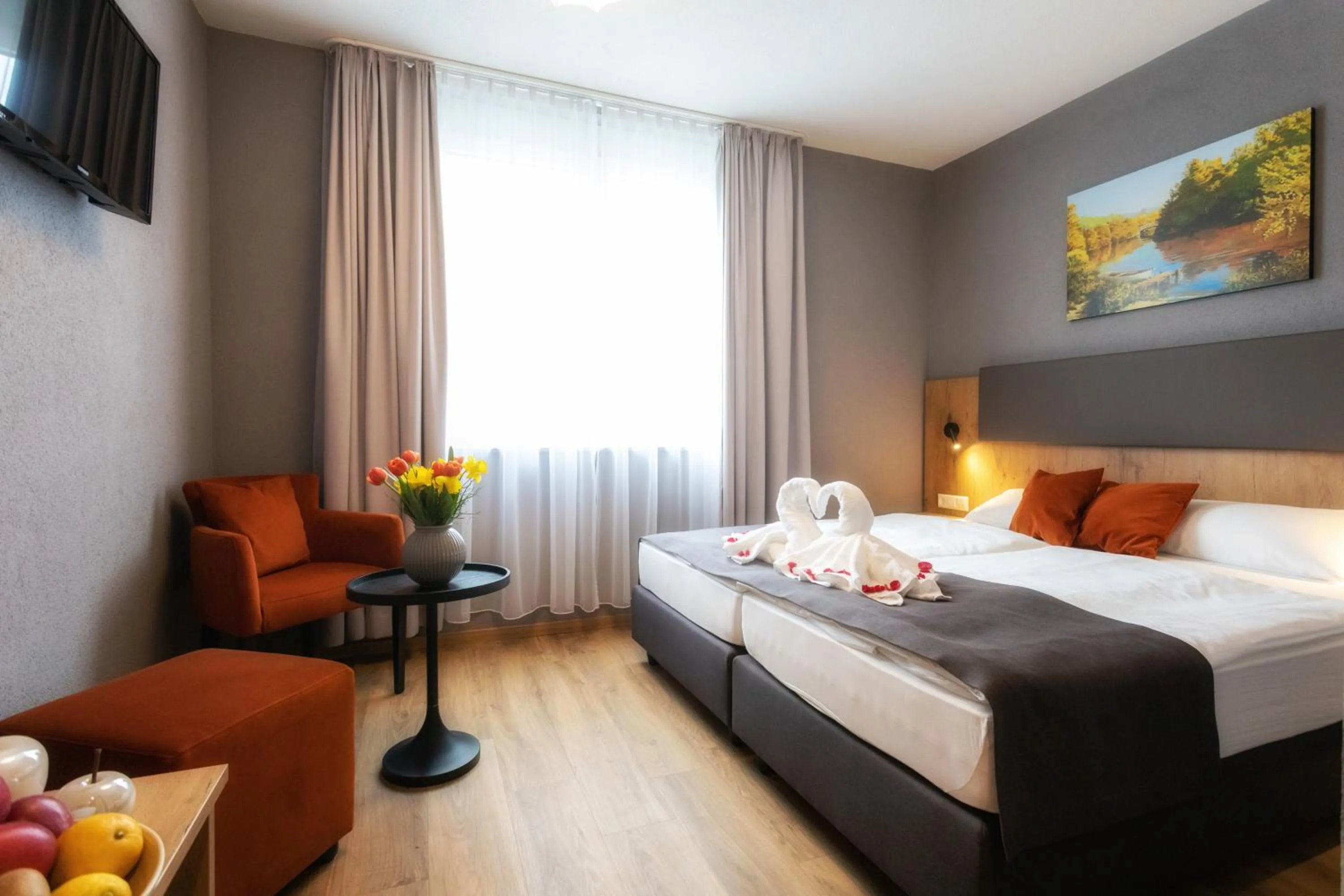 Photo of the whole room, Bed in Hotel La Mirabelle close to Europa Park