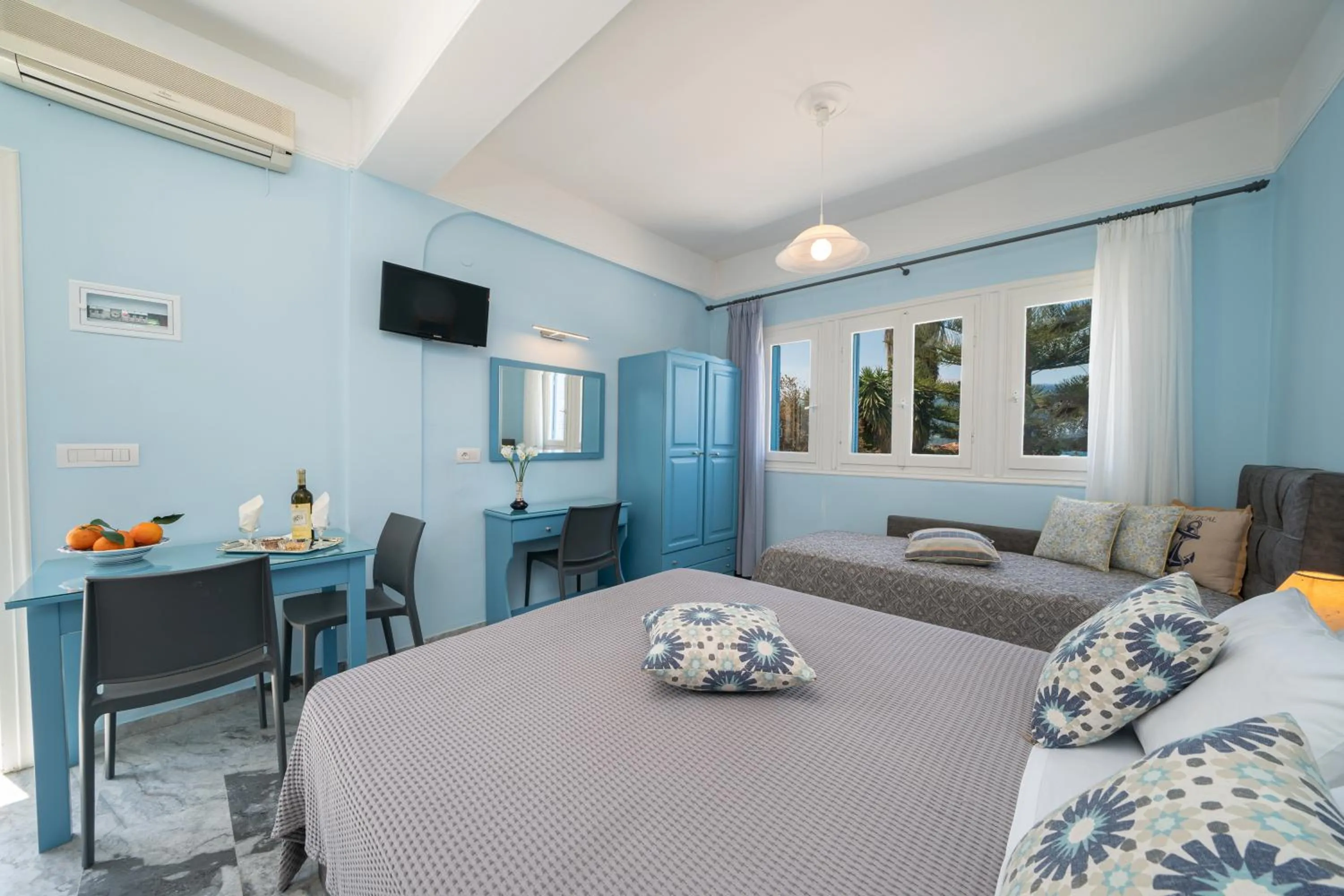 Bedroom, Bed in Prince Studios