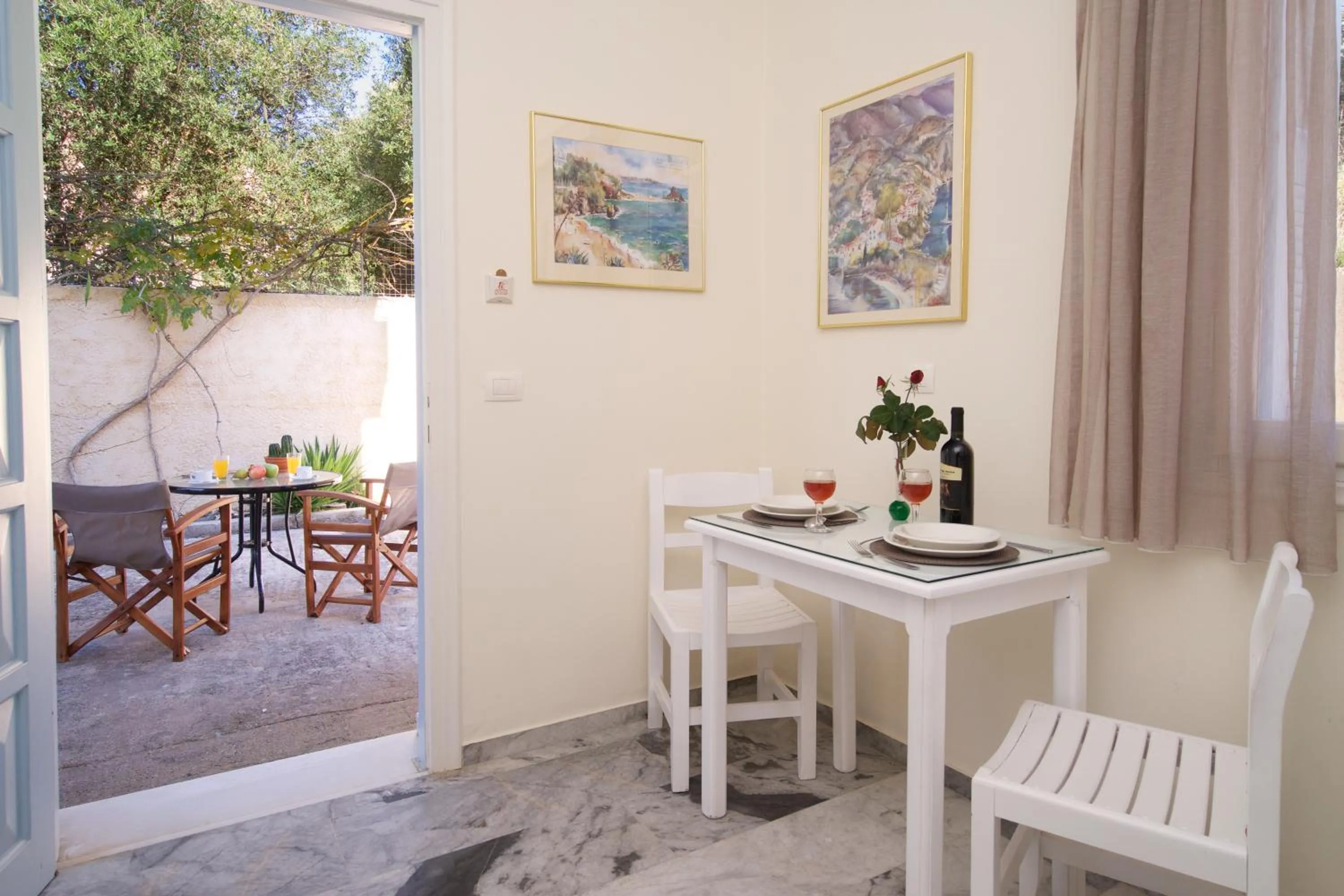 Patio in Prince Studios