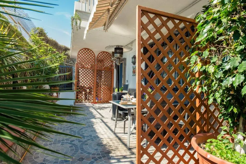 Property building in Santa Clara Suite