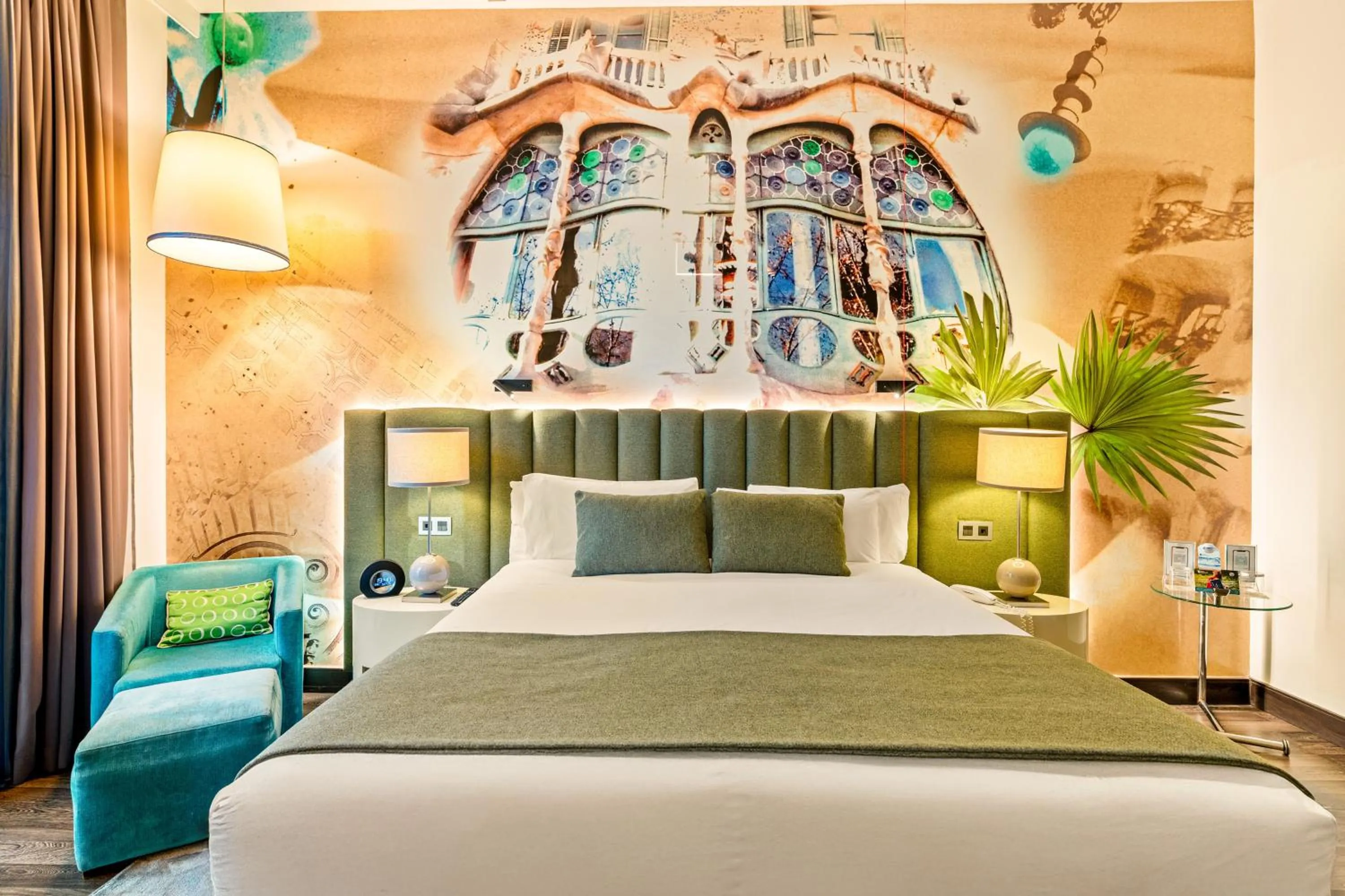 Bed in Hotel Indigo Barcelona - Plaza Catalunya 4Sup by IHG