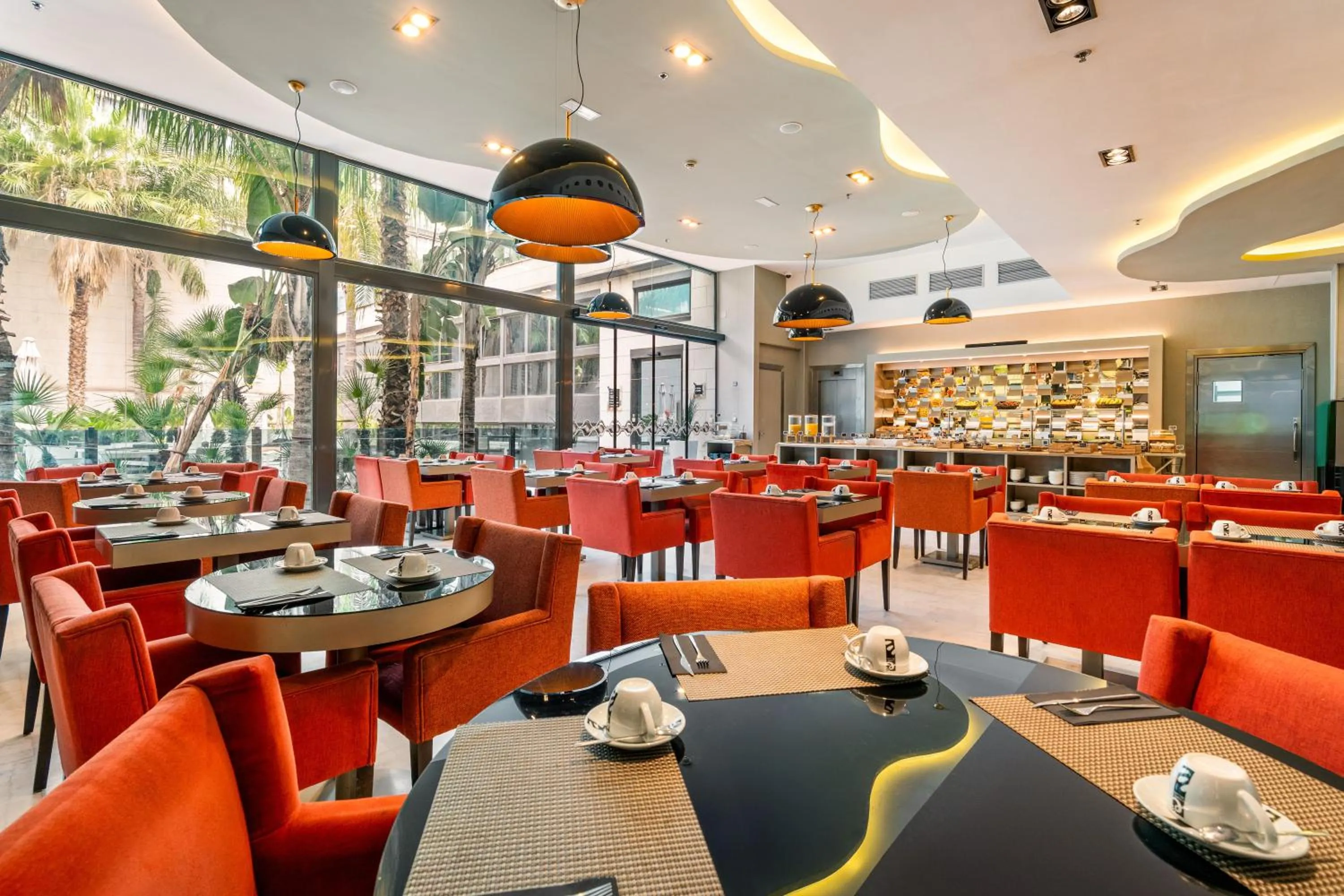 Breakfast in Hotel Indigo Barcelona - Plaza Catalunya 4Sup by IHG