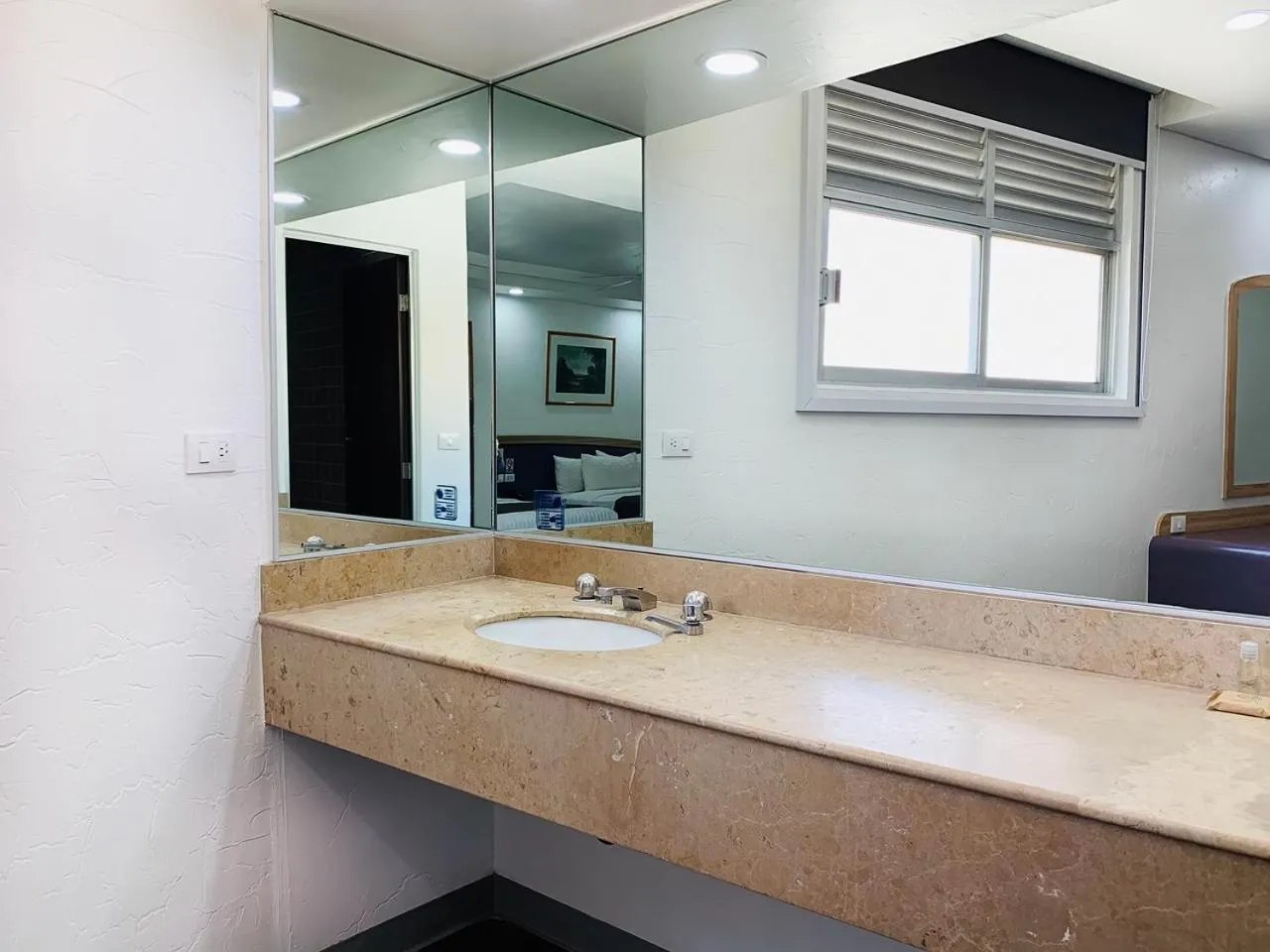 Bathroom in Hotel Menara