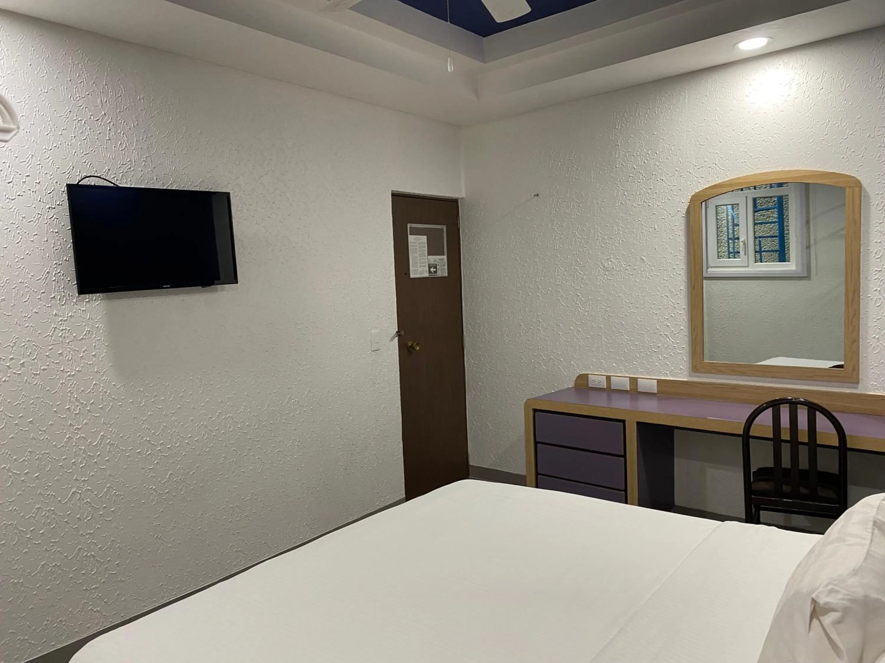 Photo of the whole room, Bed in Hotel Menara