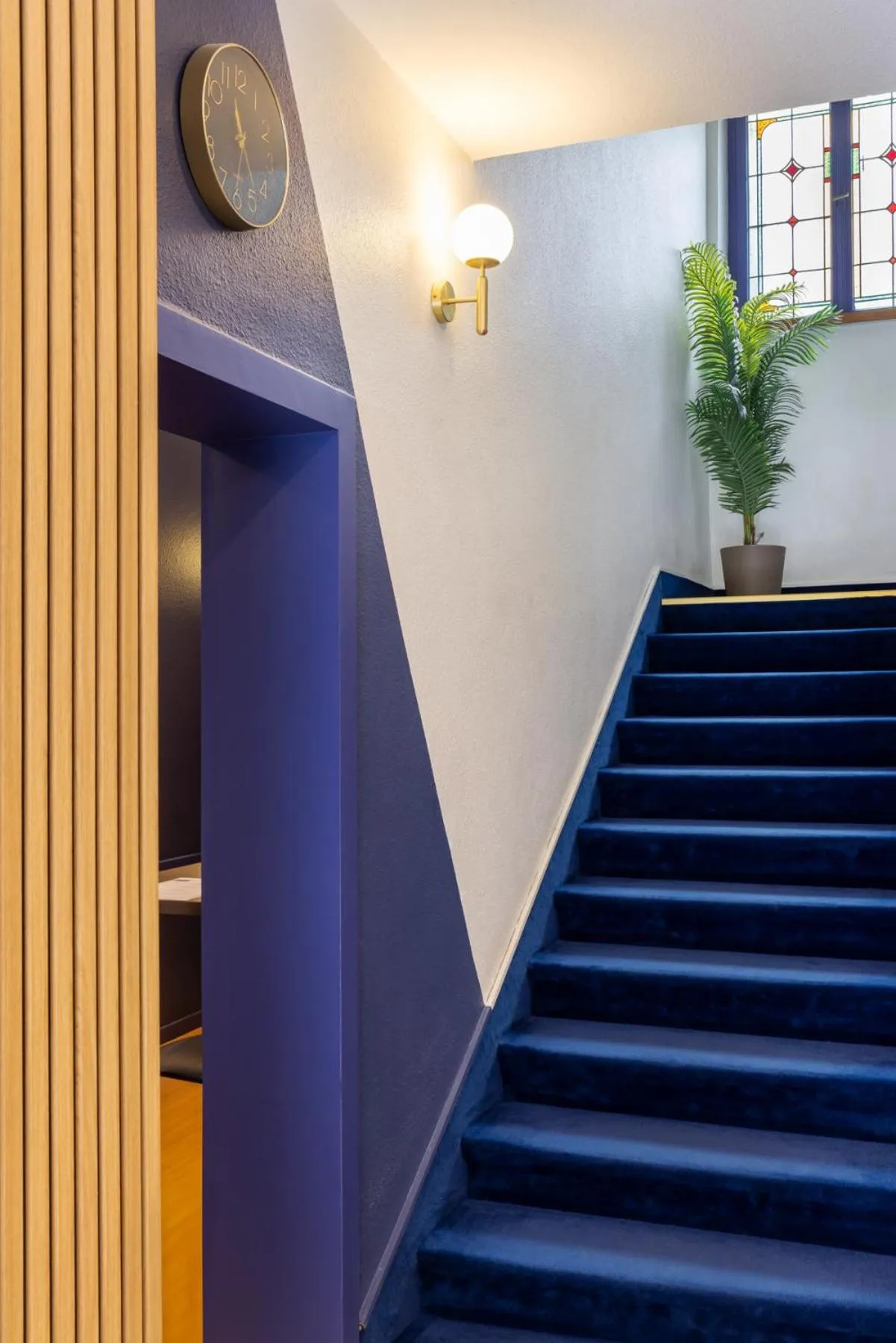 Lobby or reception in Hotel Bristol Metz Centre Gare