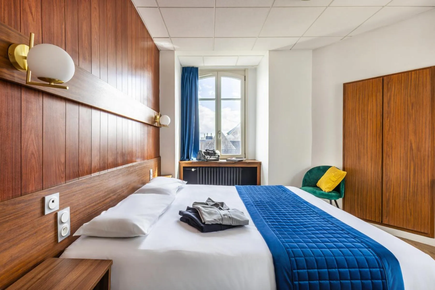 Bed in Hotel Bristol Metz Centre Gare