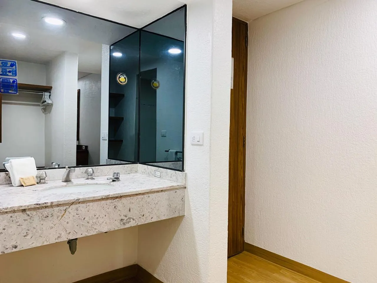 Bathroom in Hotel San Lucas