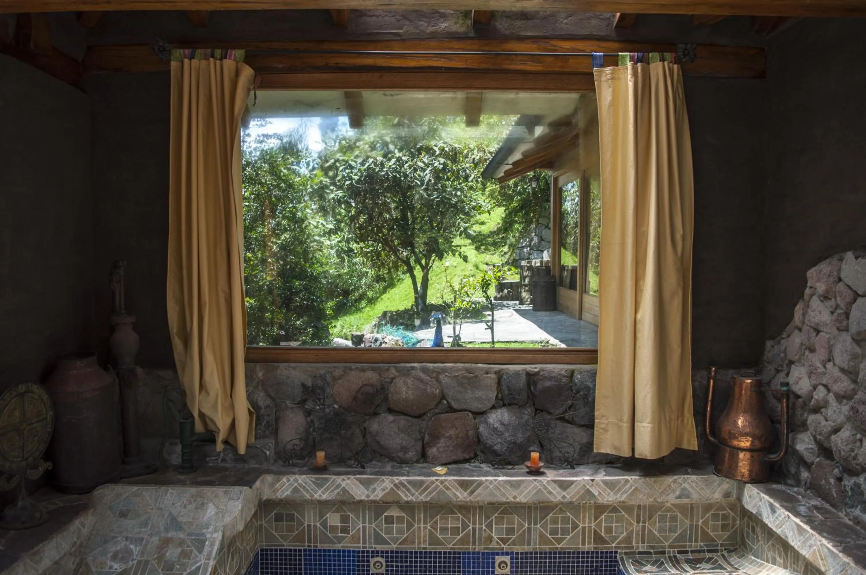 Hot Tub in Hacienda Rumiloma