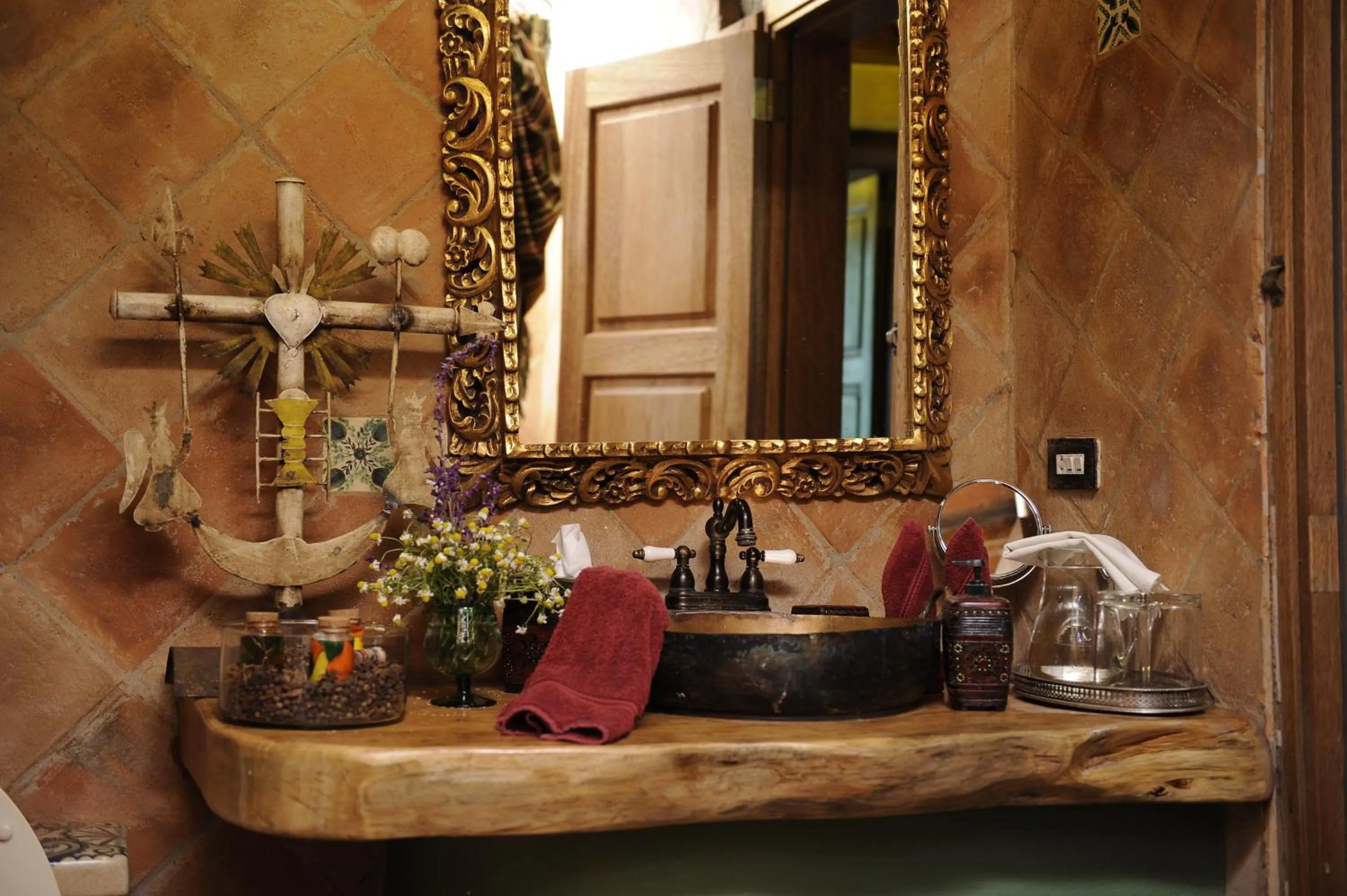 Bathroom in Hacienda Rumiloma