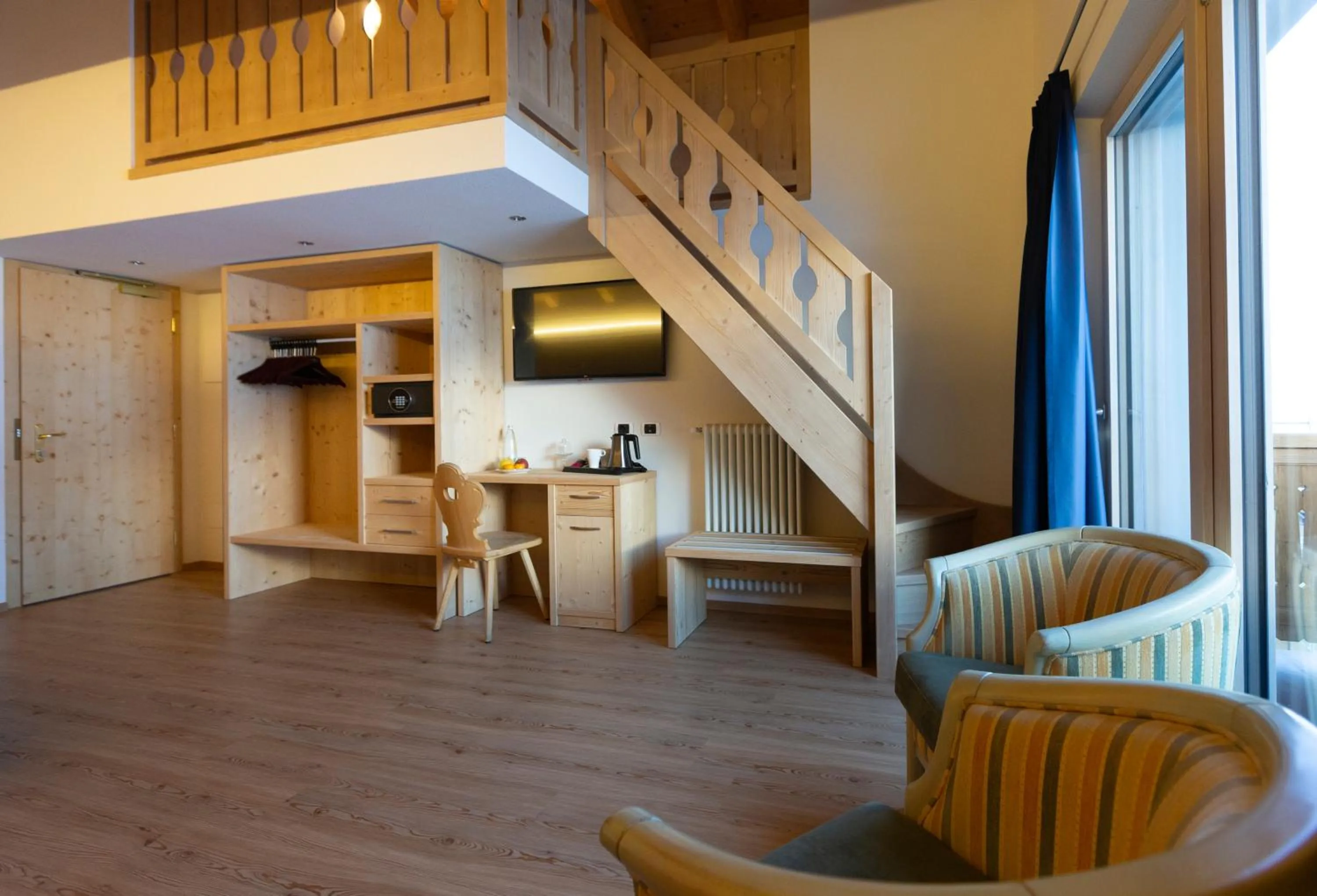 Living room, Seating Area in Hotel "La Suisse"