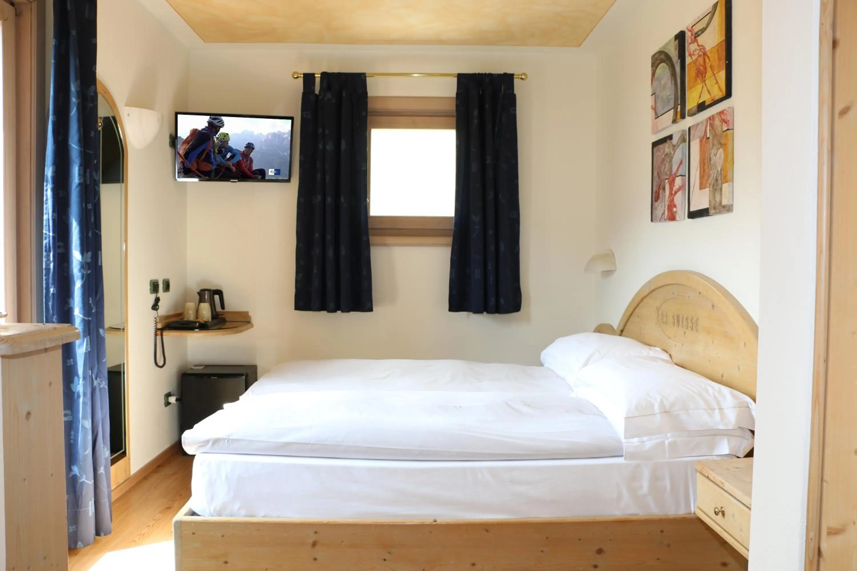 Bed in Hotel "La Suisse"