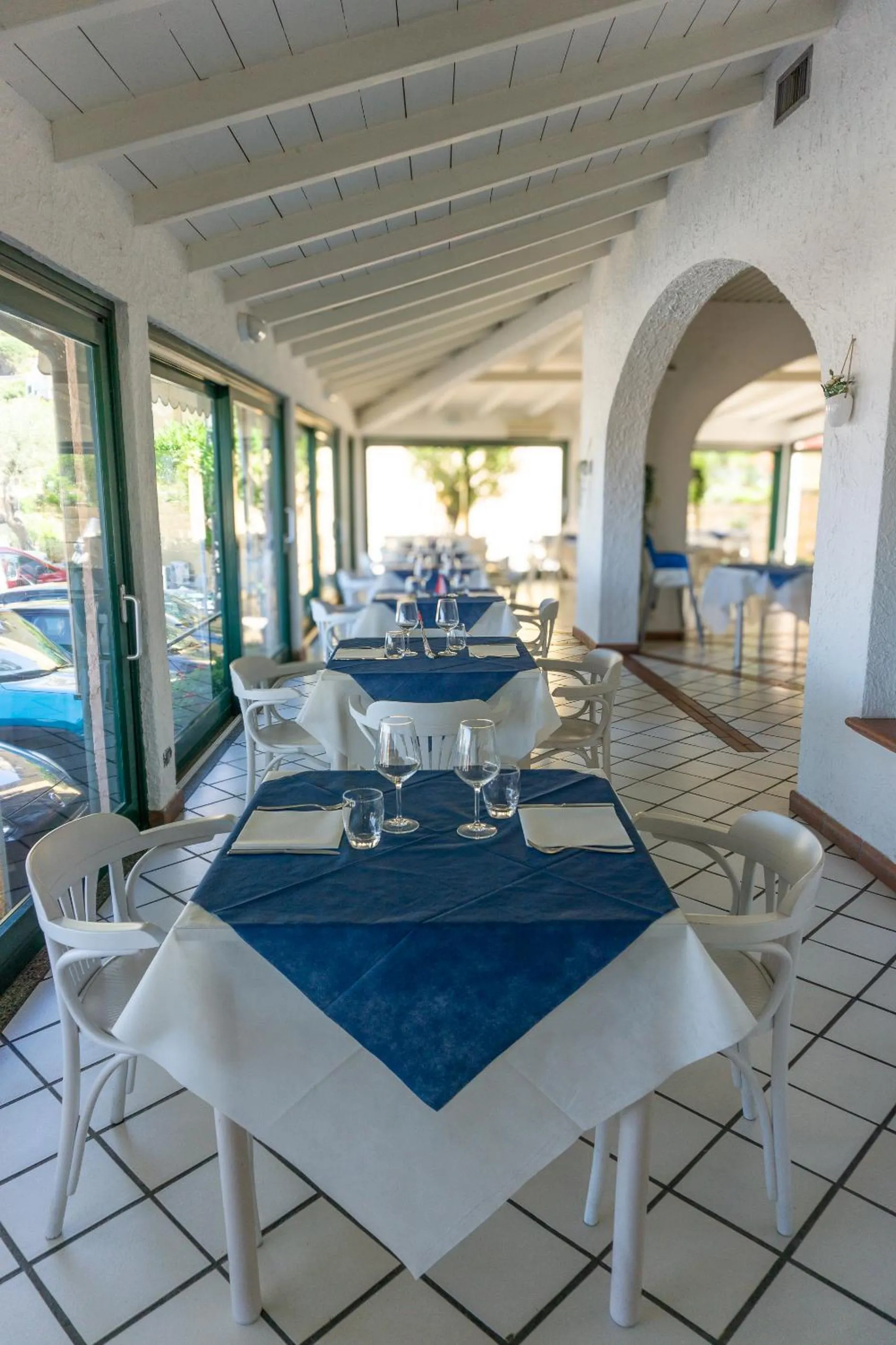 Restaurant/places to eat in Hotel Il Perseo