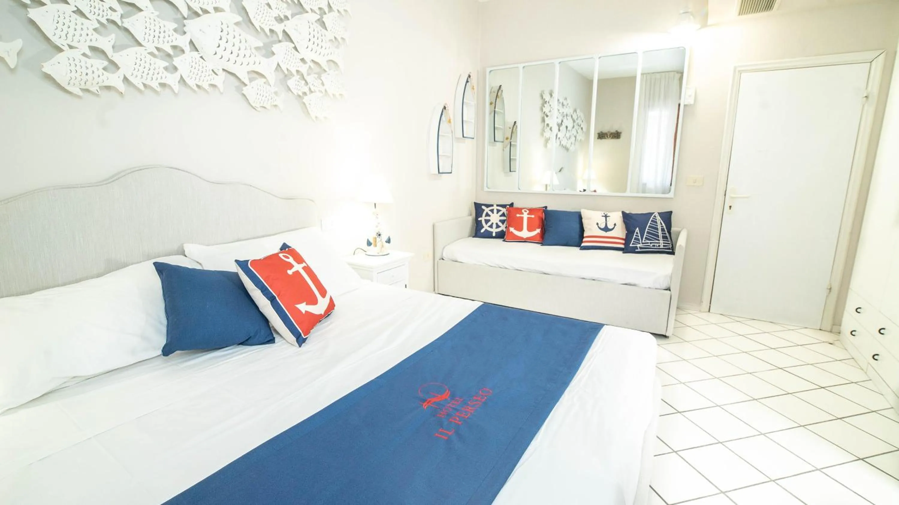 Bedroom, Bed in Hotel Il Perseo