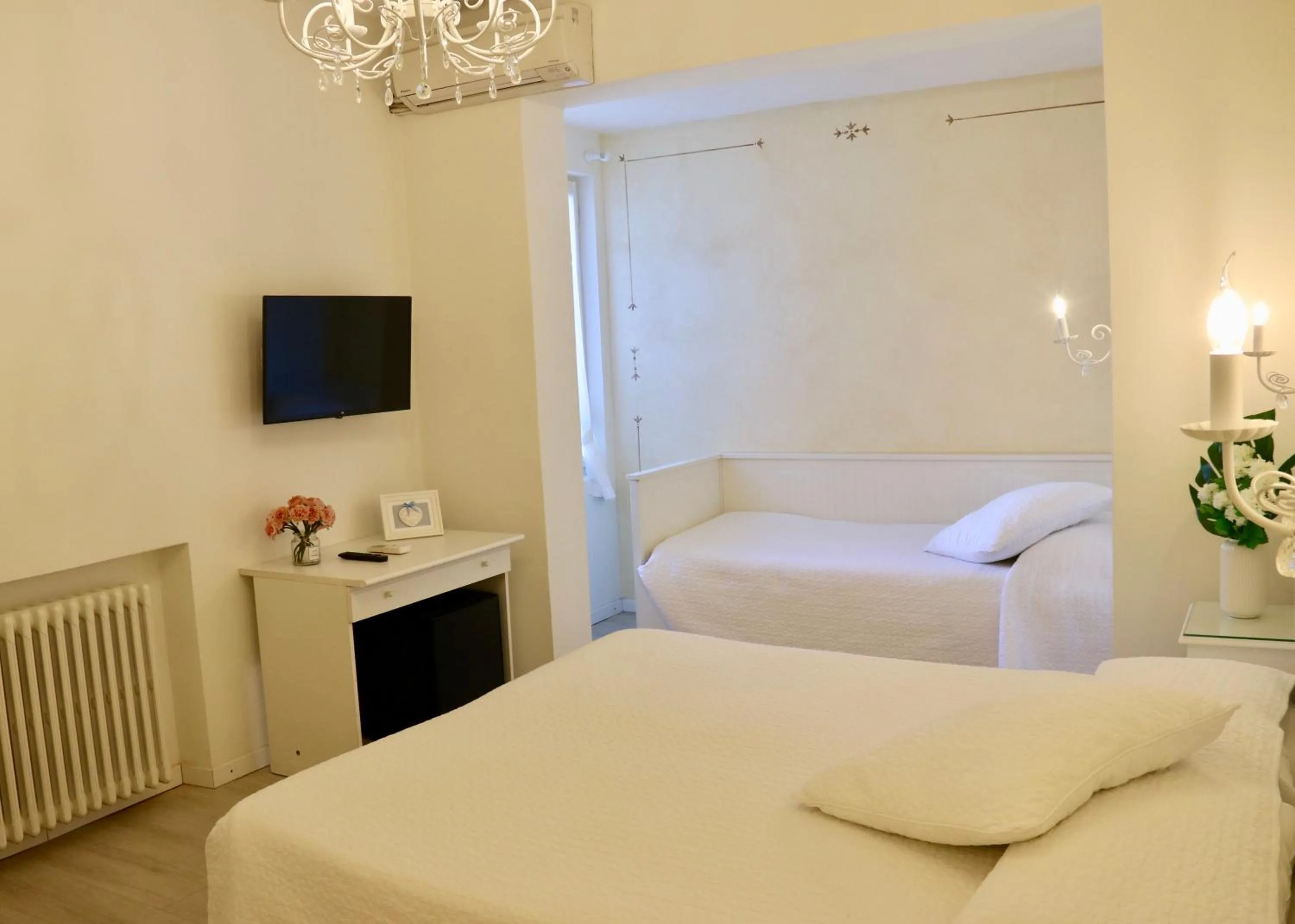 Bed in Hotel Du Parc