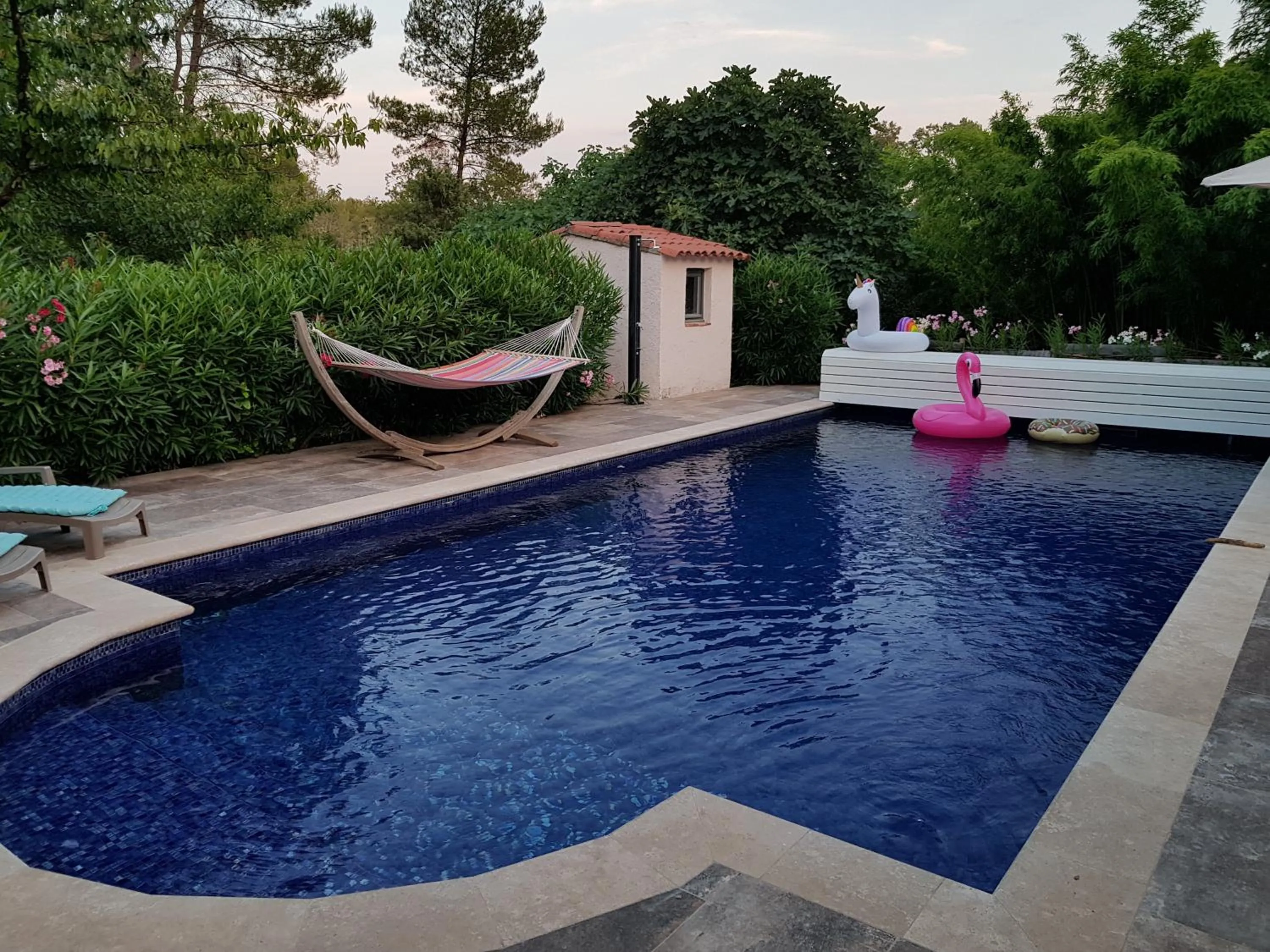 Swimming pool in B&B Les Grillons