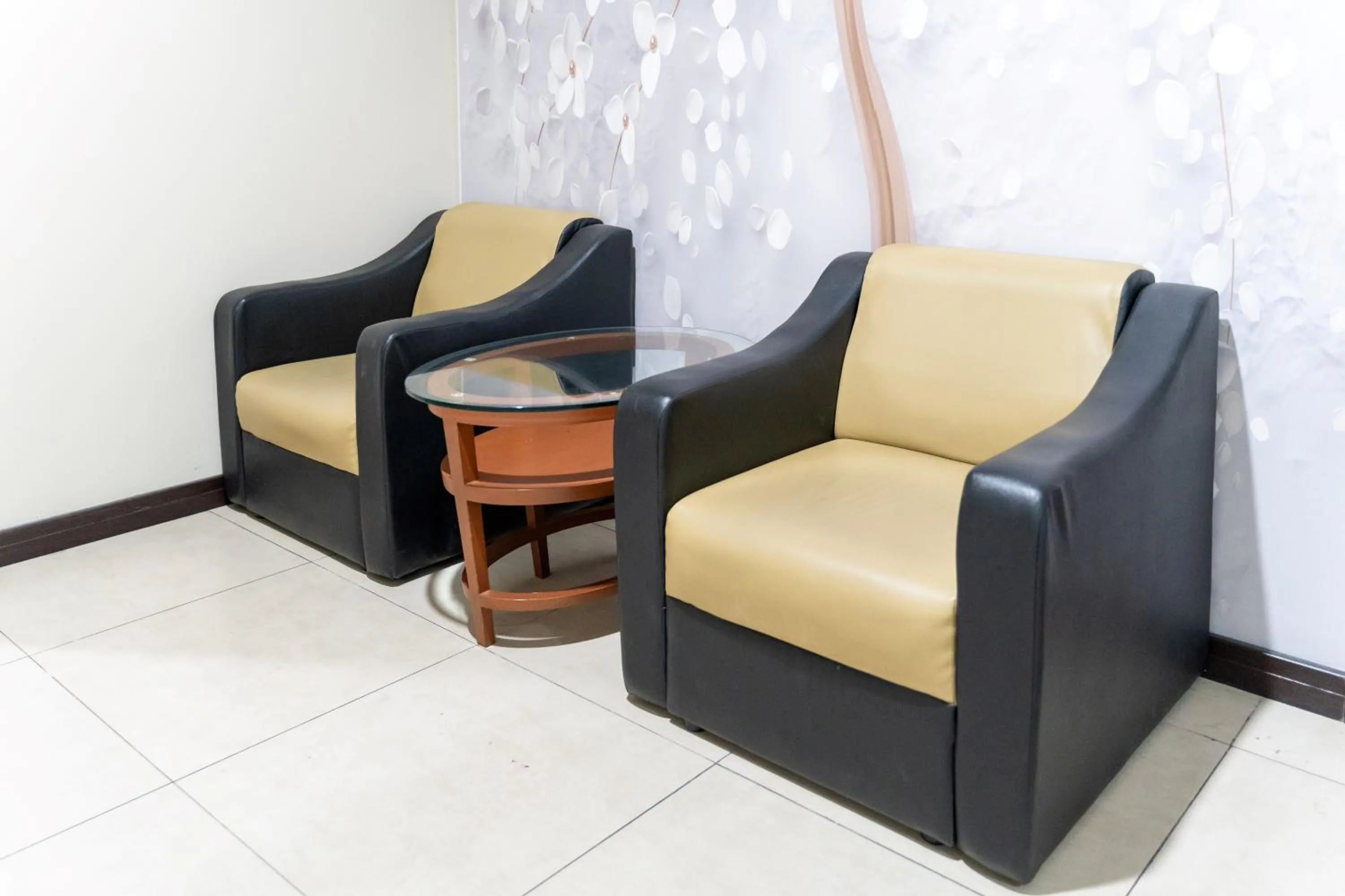 Seating area in Pertama Lodge