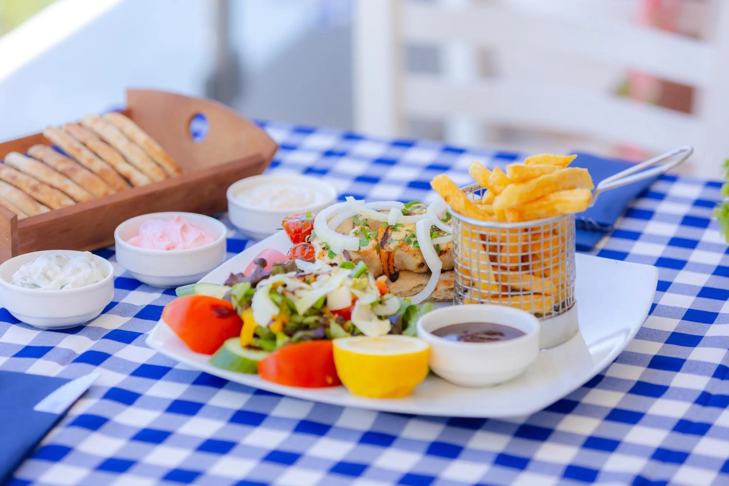 Food and drinks in Golden Coast Beach Hotel