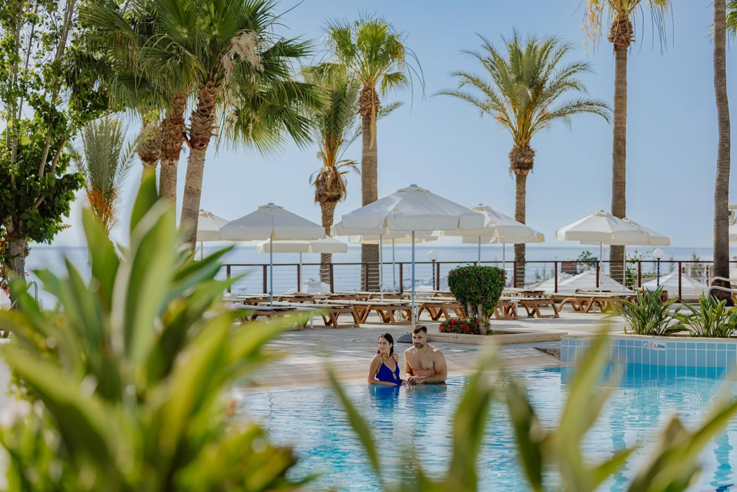 Swimming pool in Golden Coast Beach Hotel