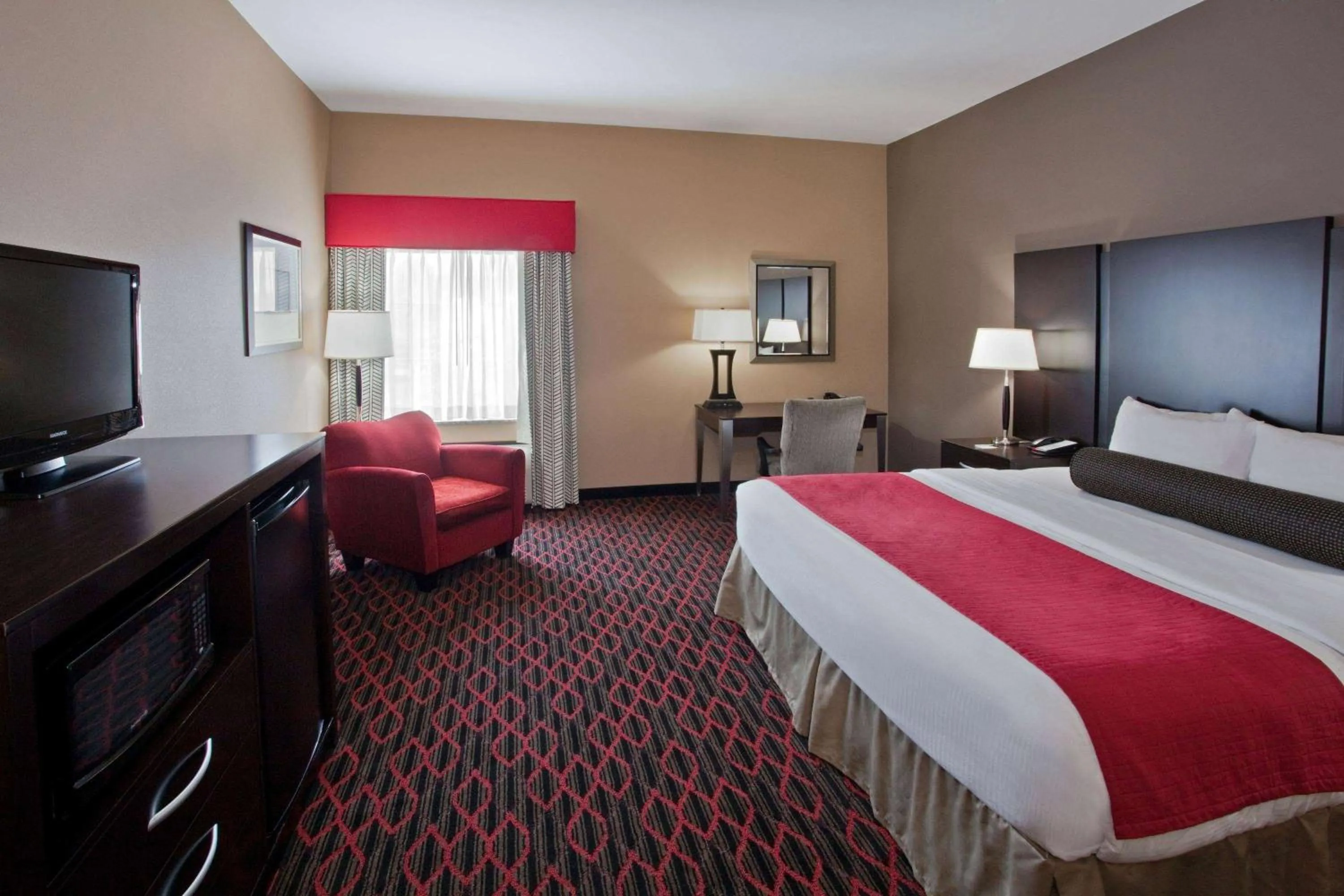 Photo of the whole room, Bed in La Quinta by Wyndham Conway