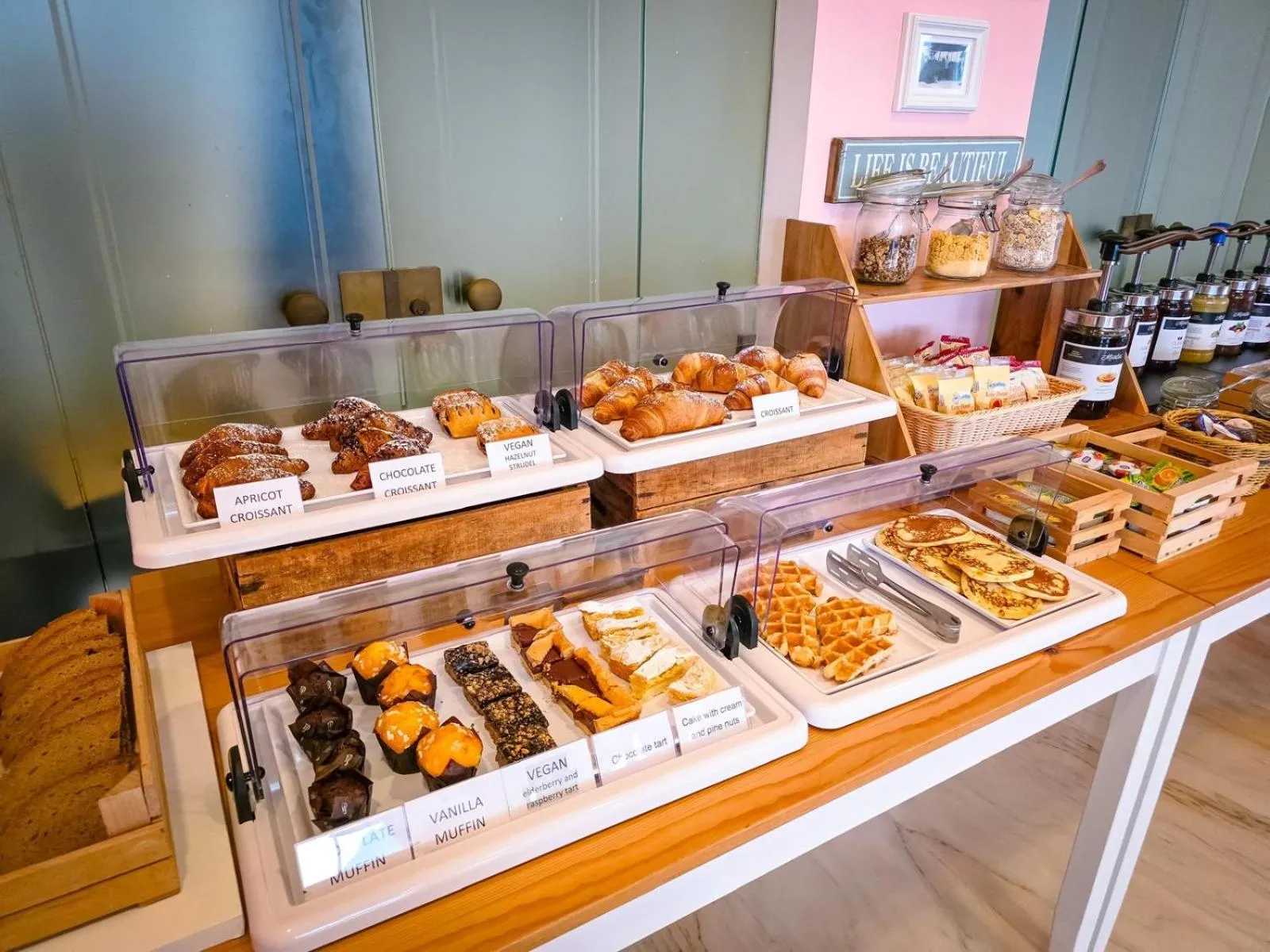 Breakfast in Hotel Bonadies