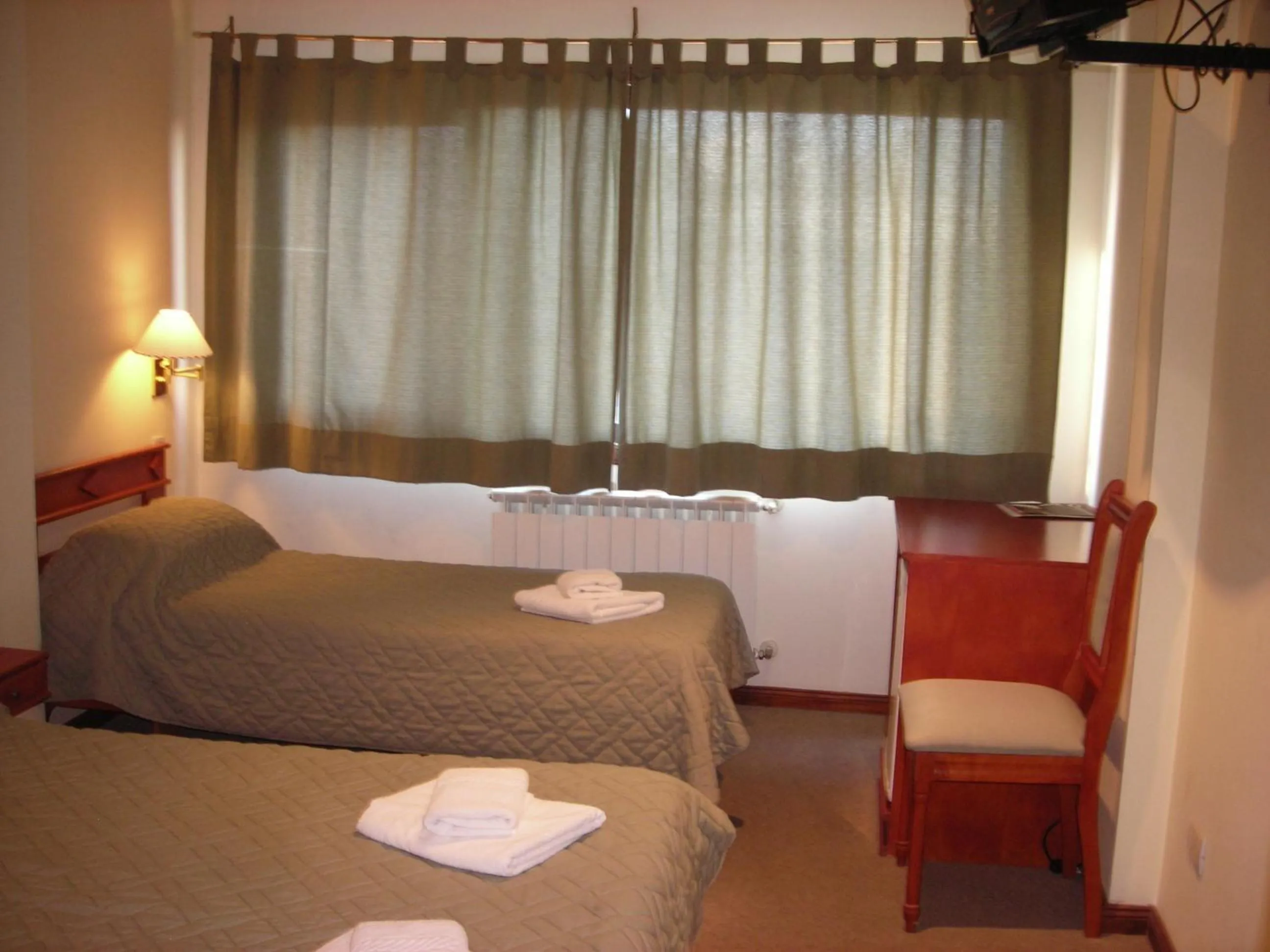 Bedroom, Bed in Hotel Antartida Argentina