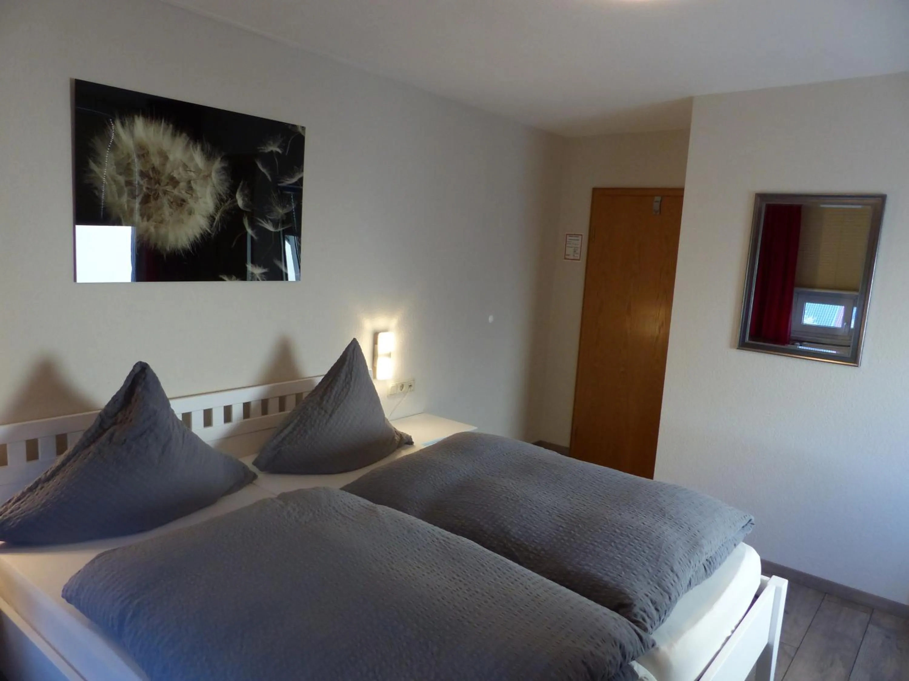 Photo of the whole room, Bed in Hotel Theile garni