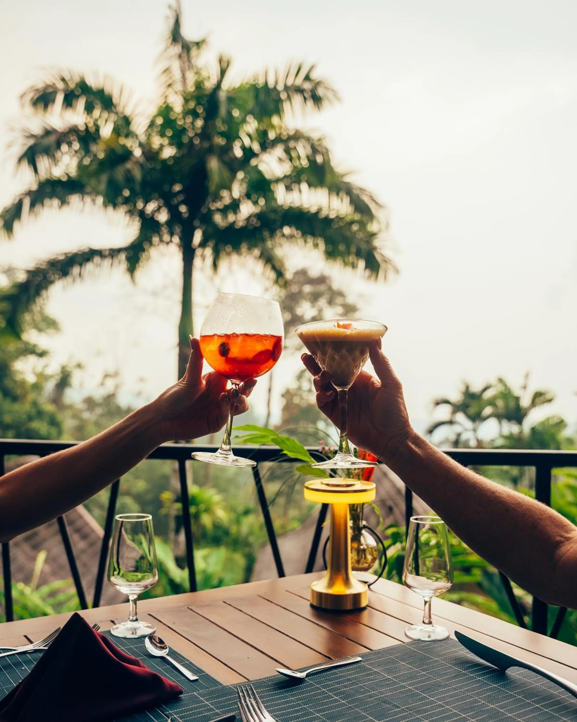 Restaurant/places to eat in Oxygen Jungle Villas & Spa