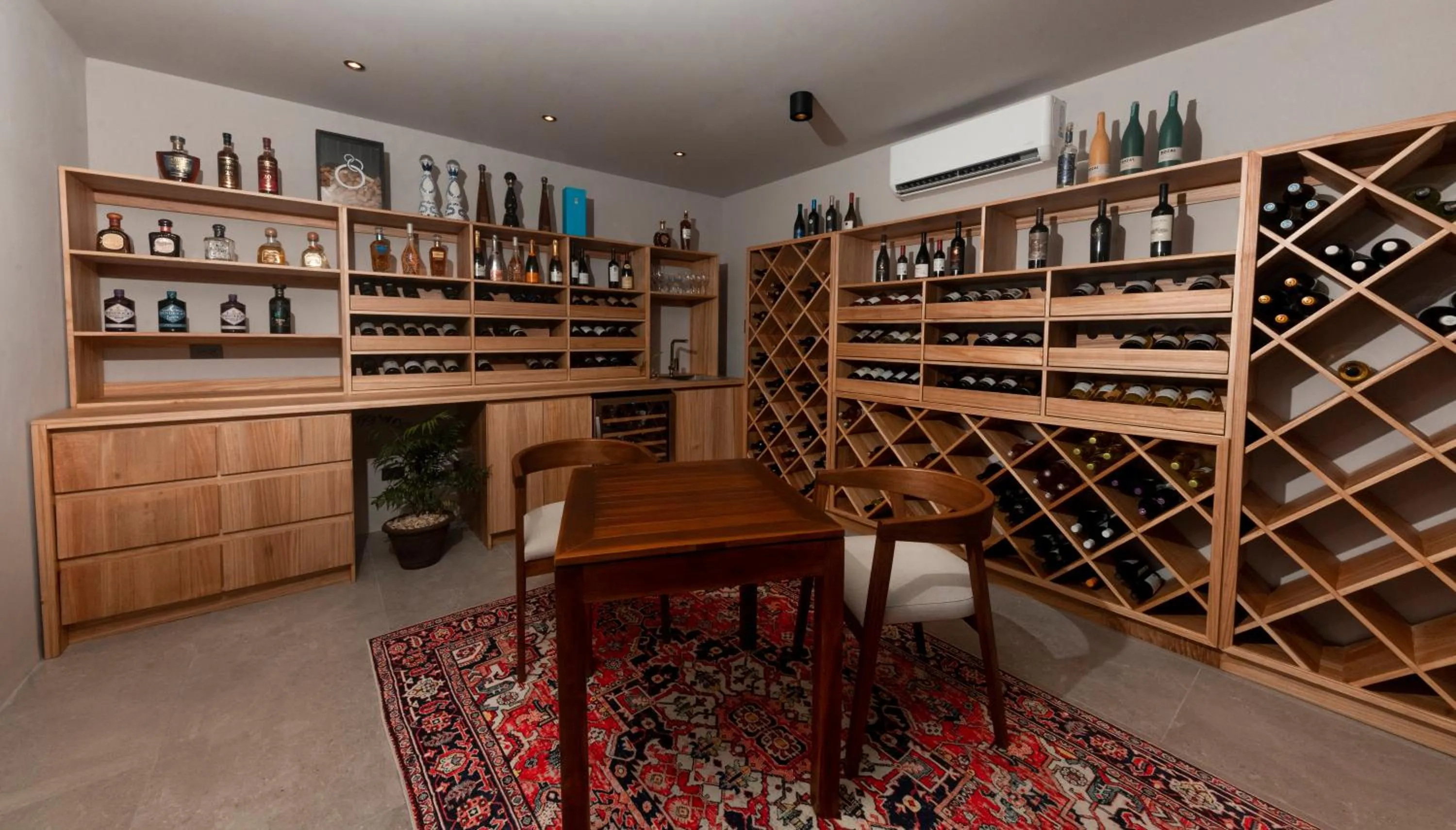 Restaurant/places to eat in Oxygen Jungle Villas & Spa