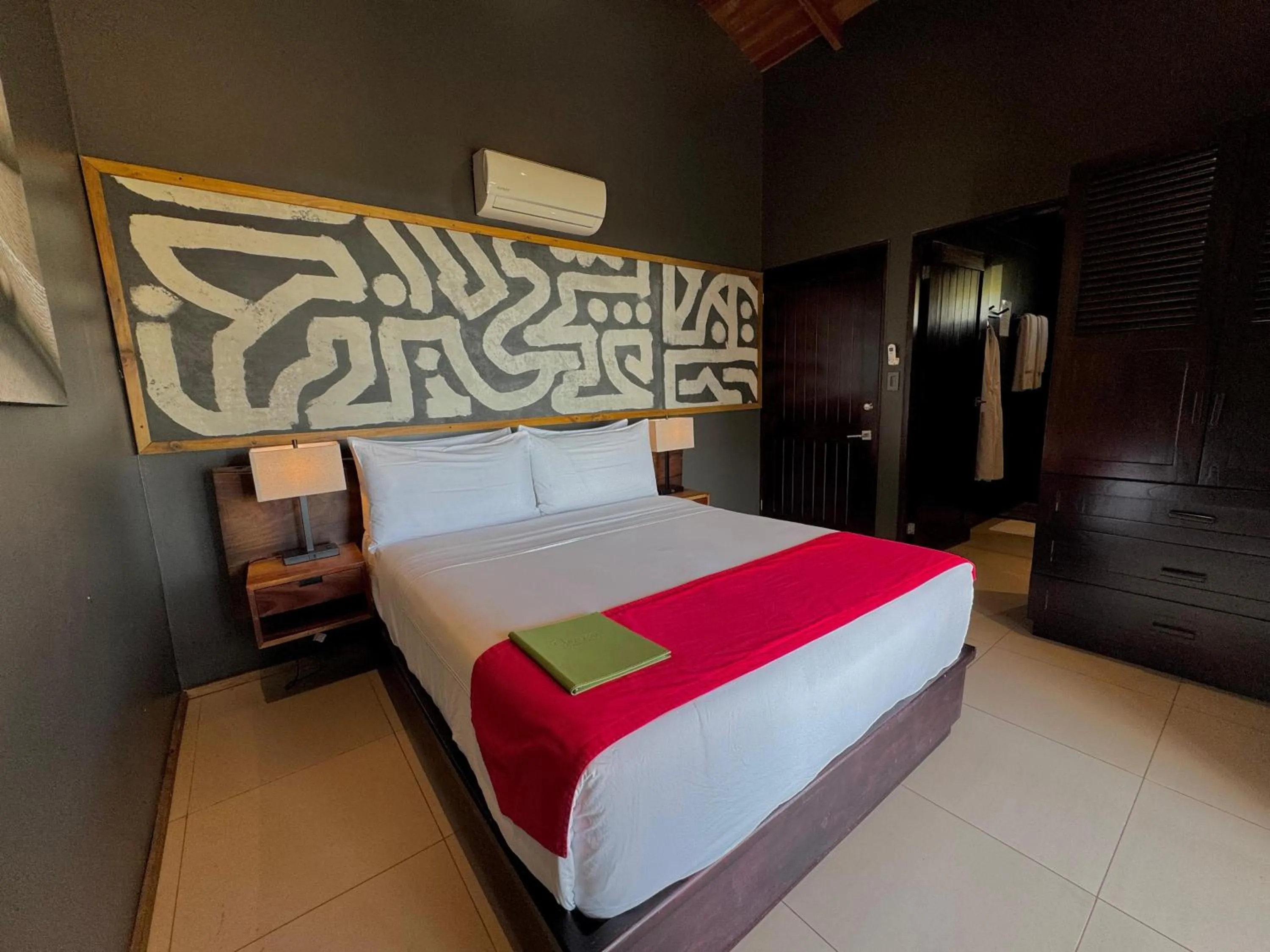 Bedroom, Bed in Oxygen Jungle Villas & Spa