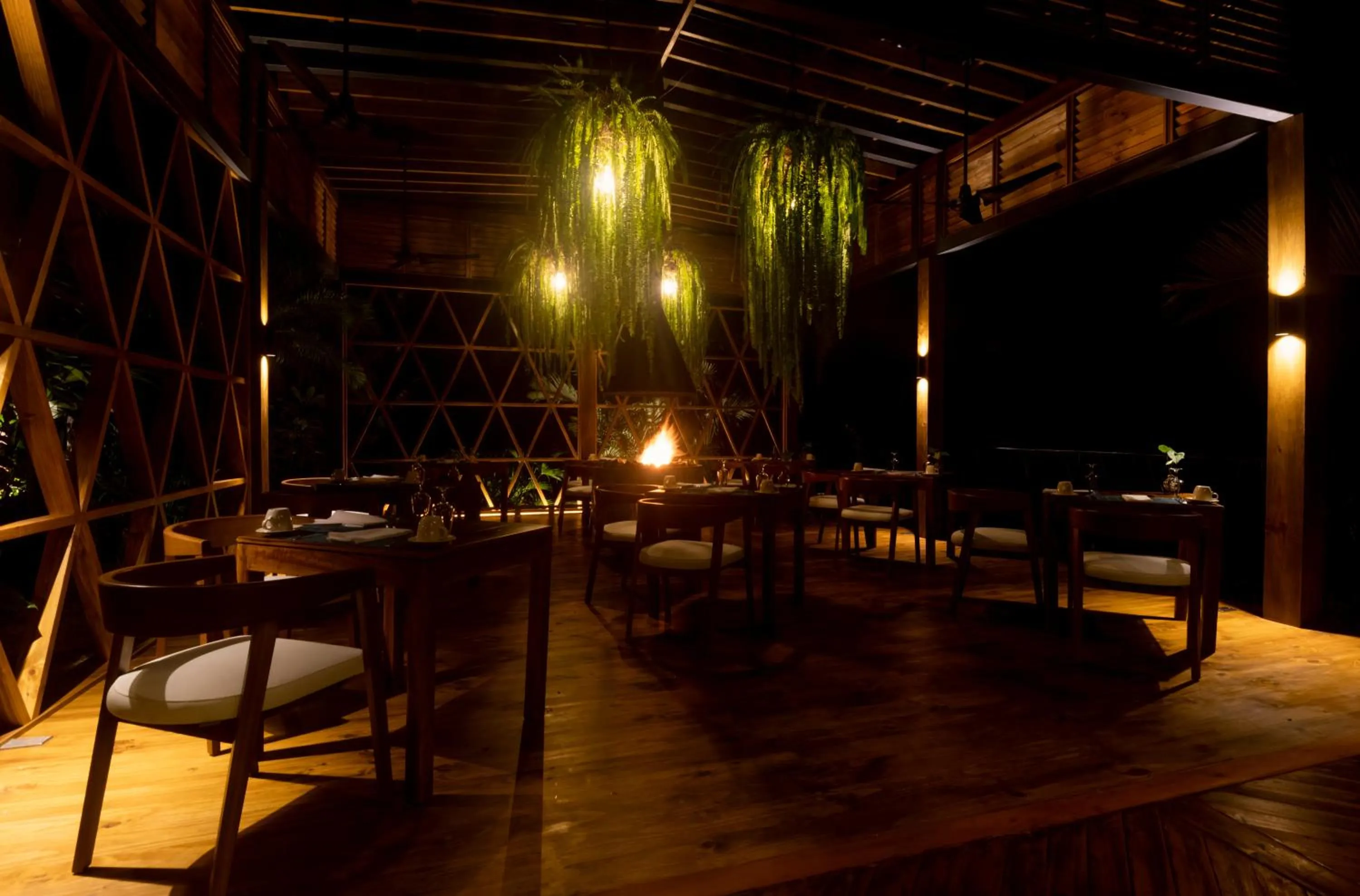 Restaurant/places to eat in Oxygen Jungle Villas & Spa