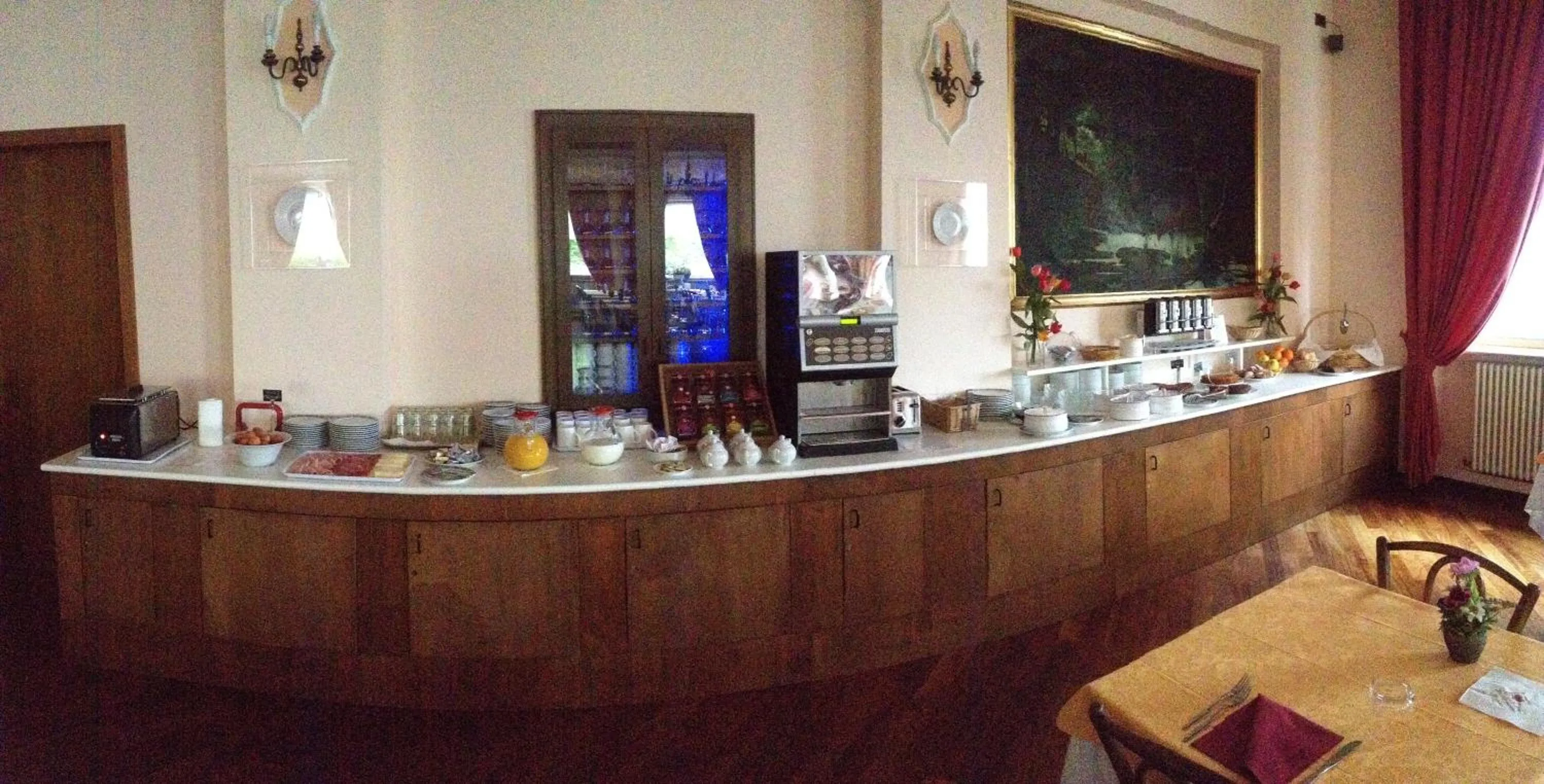 Buffet breakfast in Hotel du Lac Parc & Residence