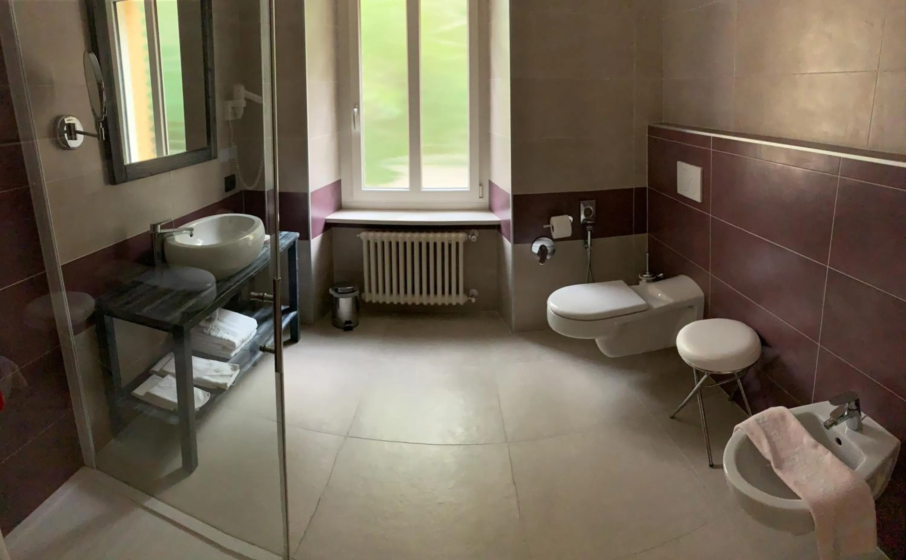 Bathroom in Hotel du Lac Parc & Residence