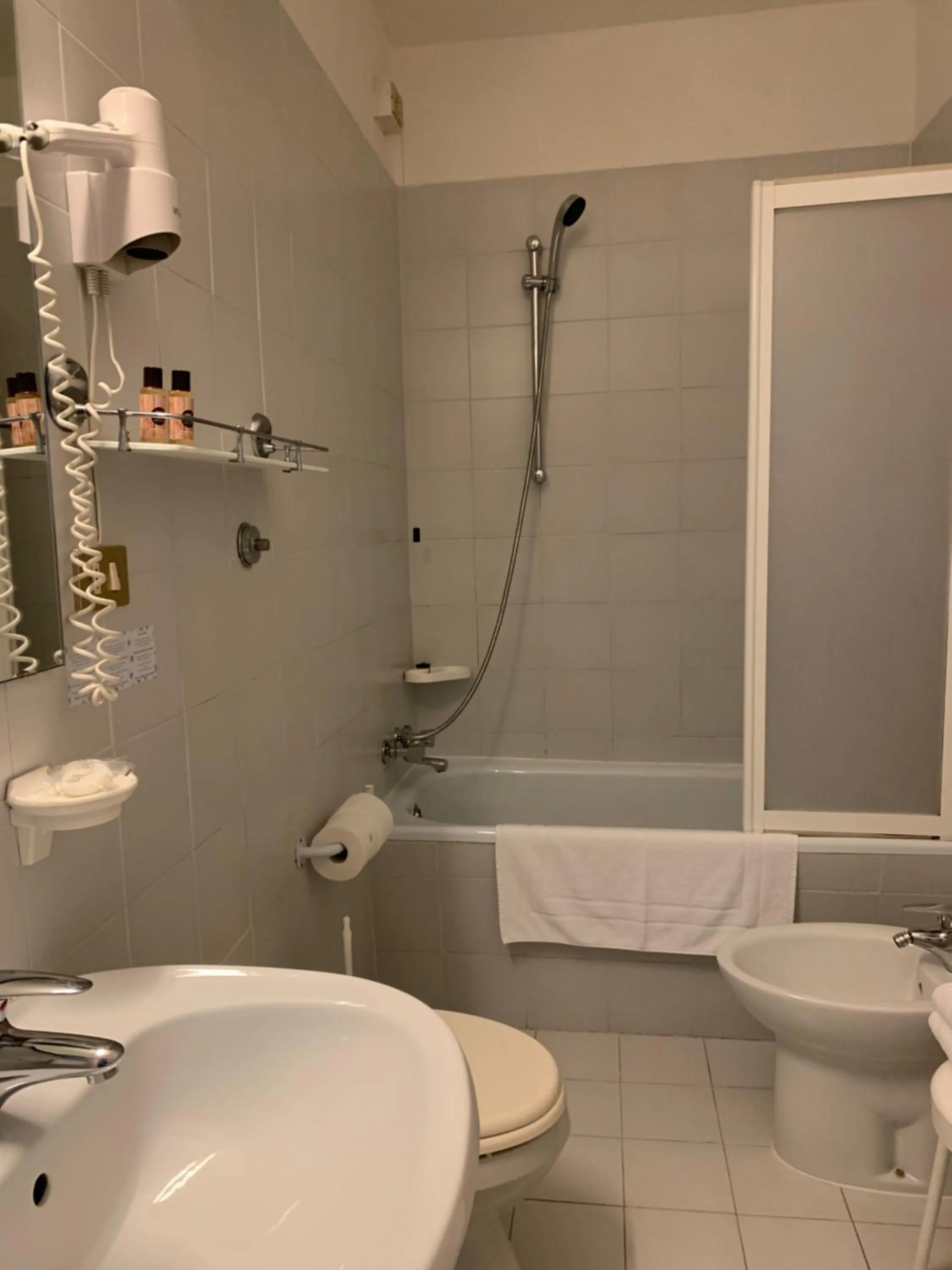 Bathroom in Hotel du Lac Parc & Residence