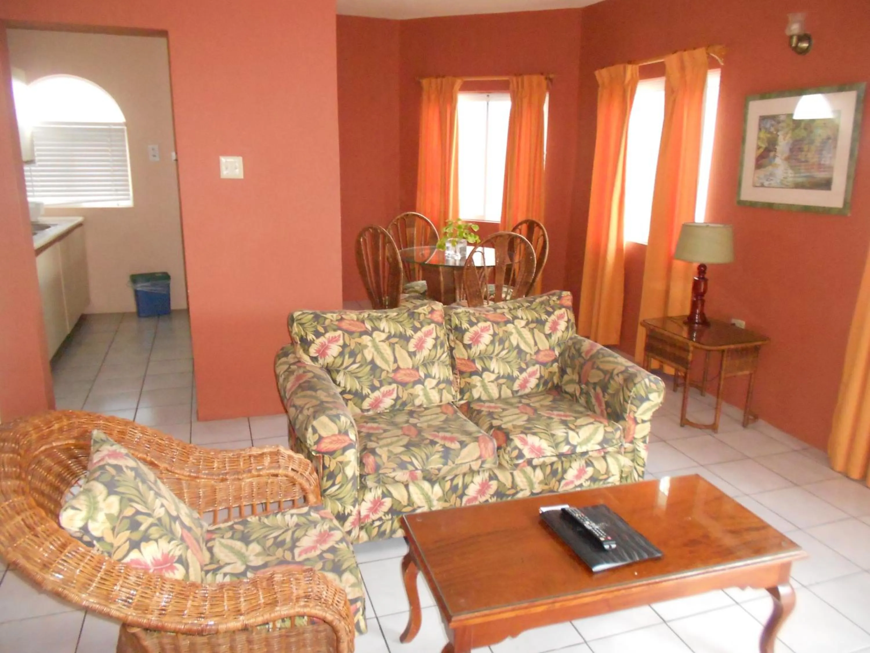 Living room in Pipers Cove Resort