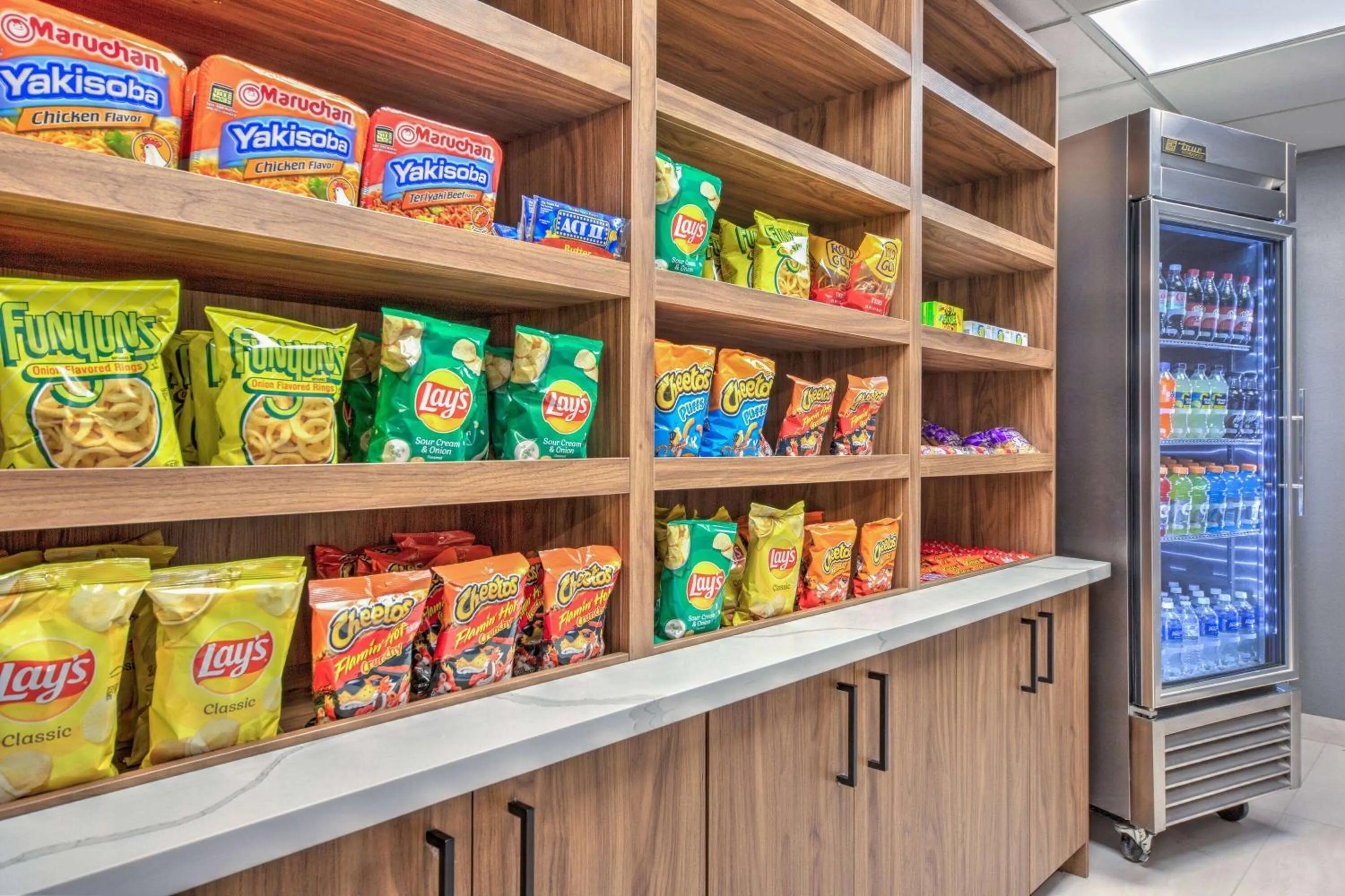 Food and drinks in La Quinta by Wyndham Dallas DFW Airport North