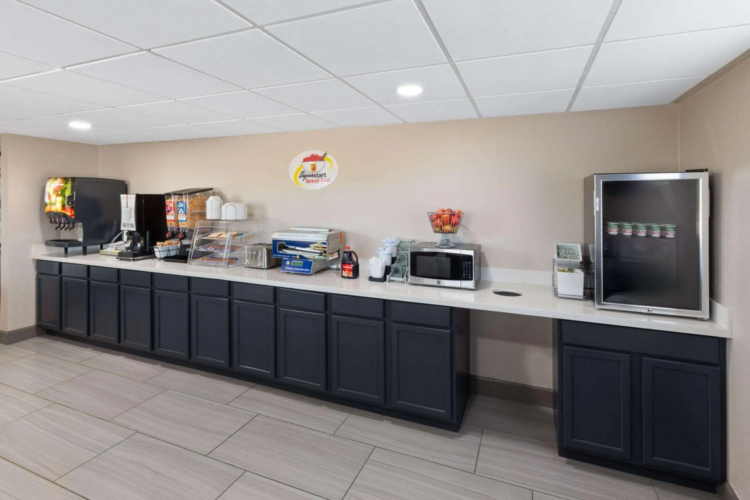 Breakfast in Super 8 by Wyndham Buffalo